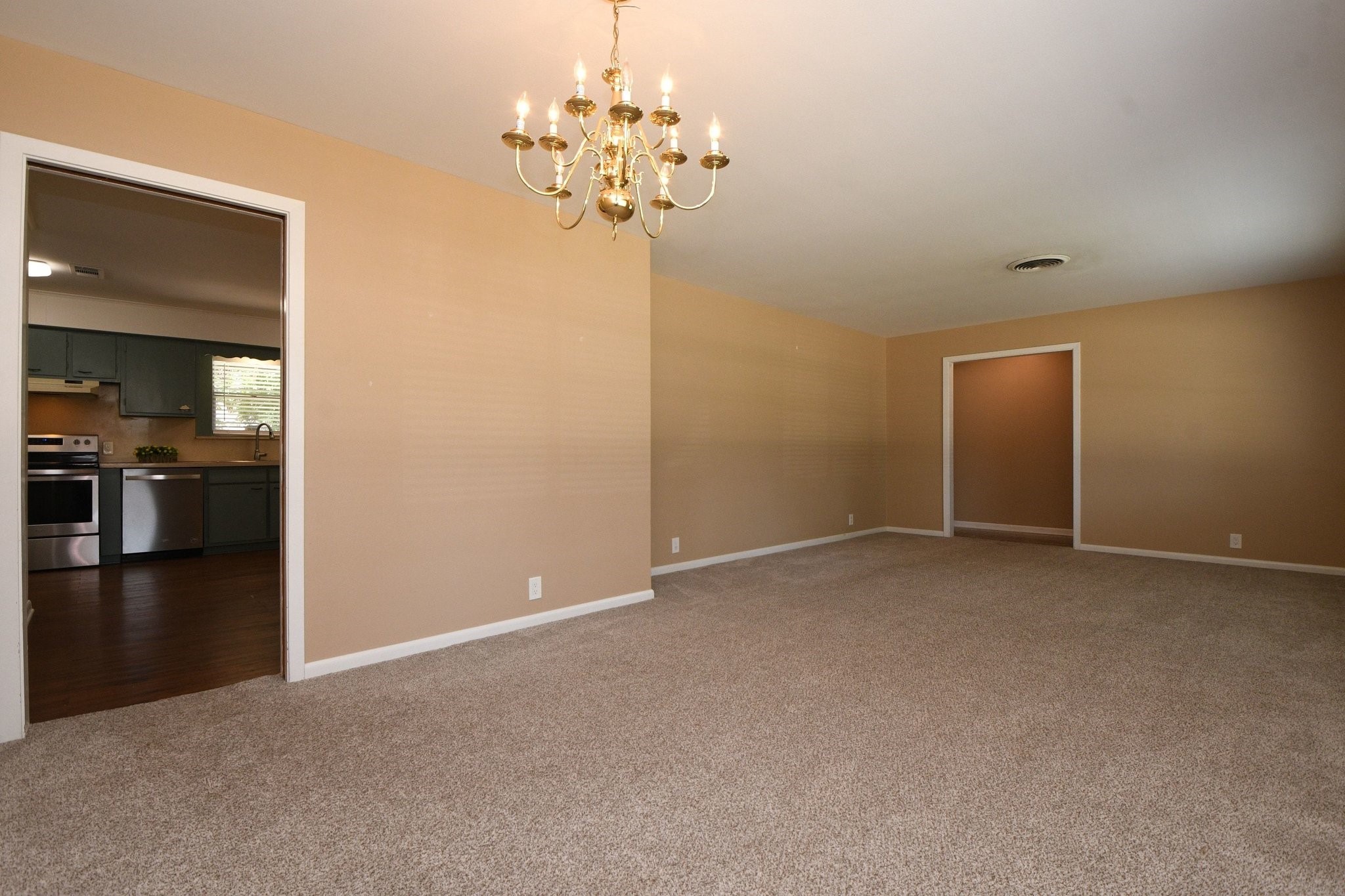 9006 Railton Street Property Photo 14