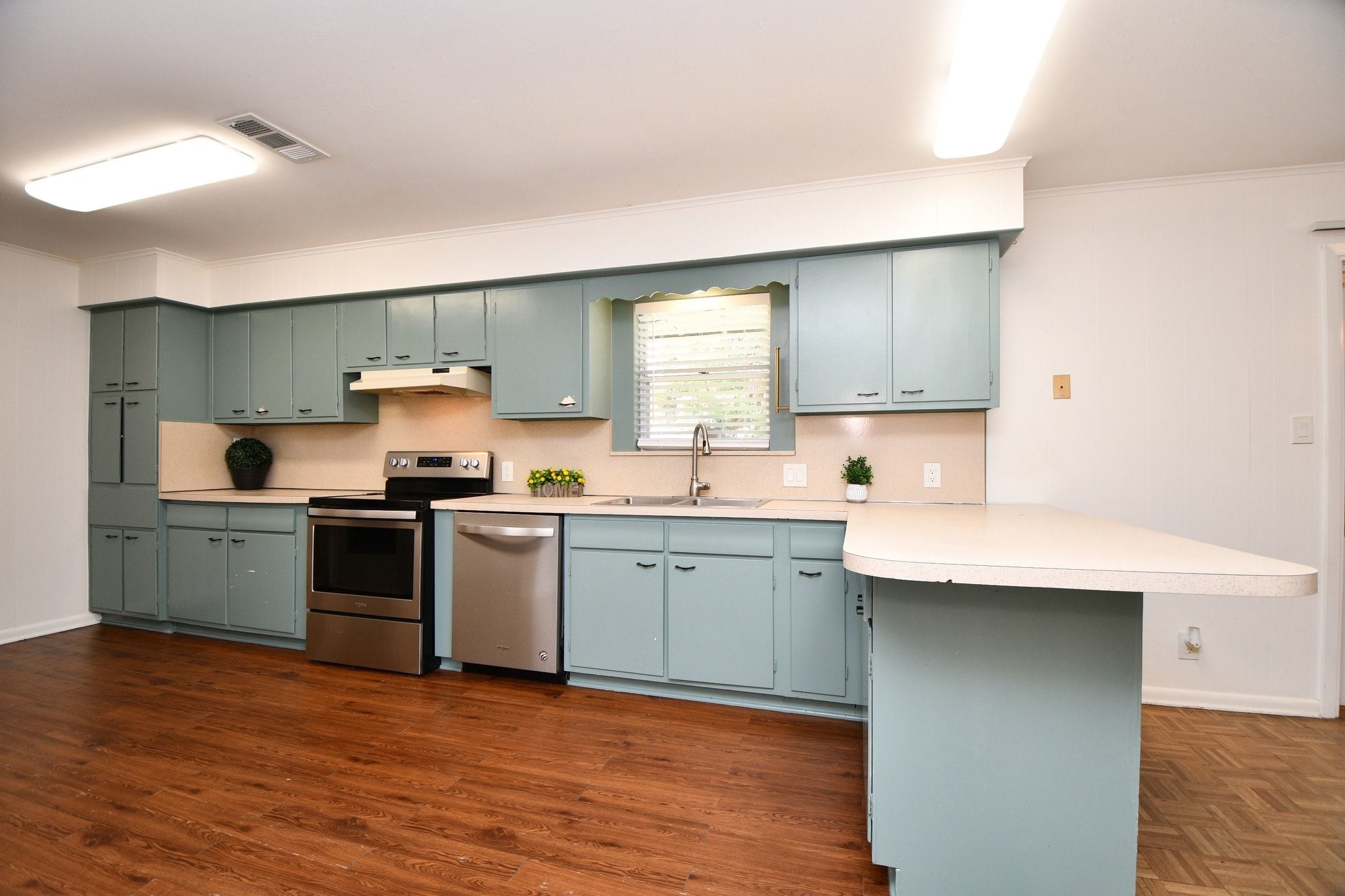 9006 Railton Street Property Photo 15