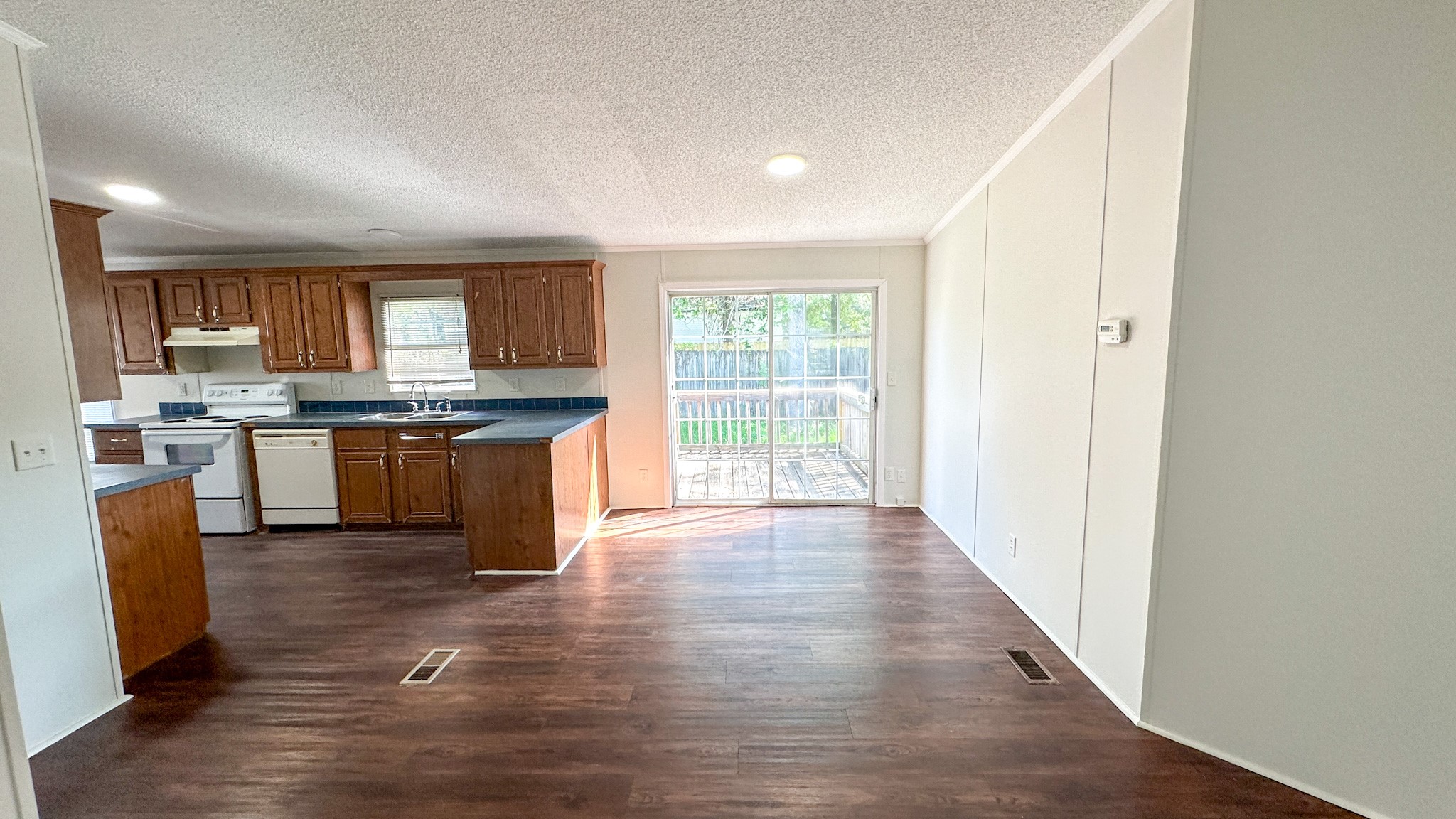 16487 Brittany Way Property Photo 6