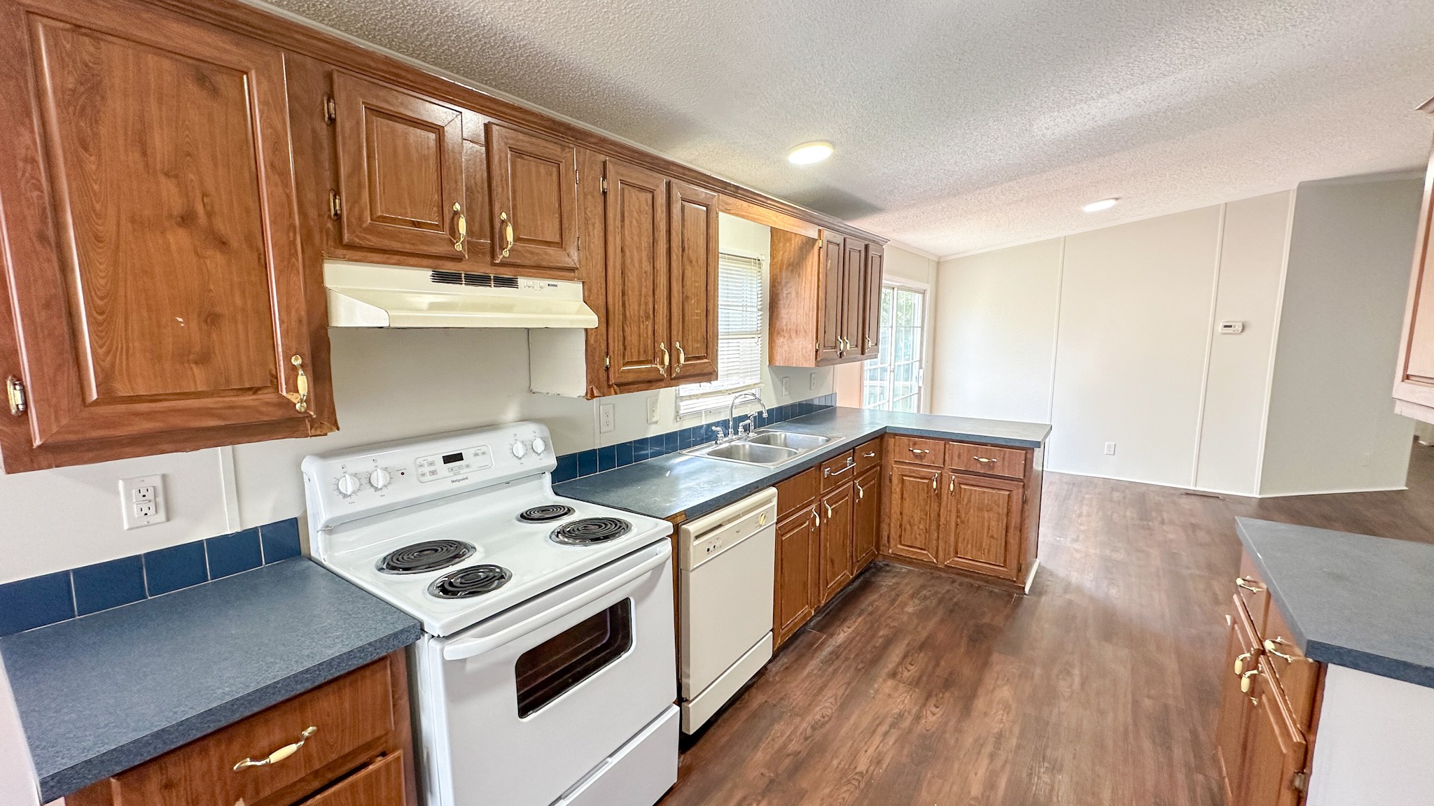 16487 Brittany Way Property Photo 15