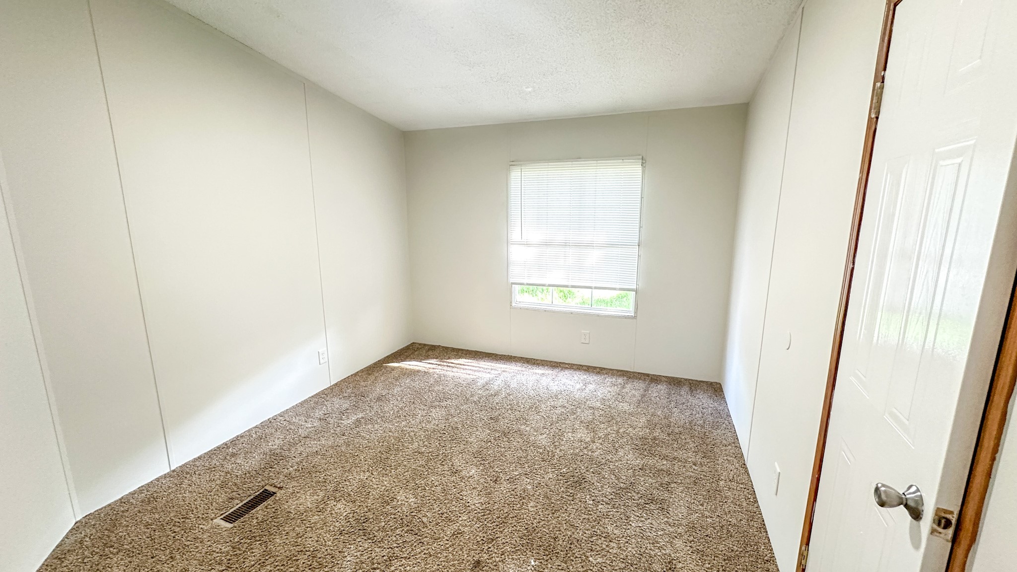 16487 Brittany Way Property Photo 25