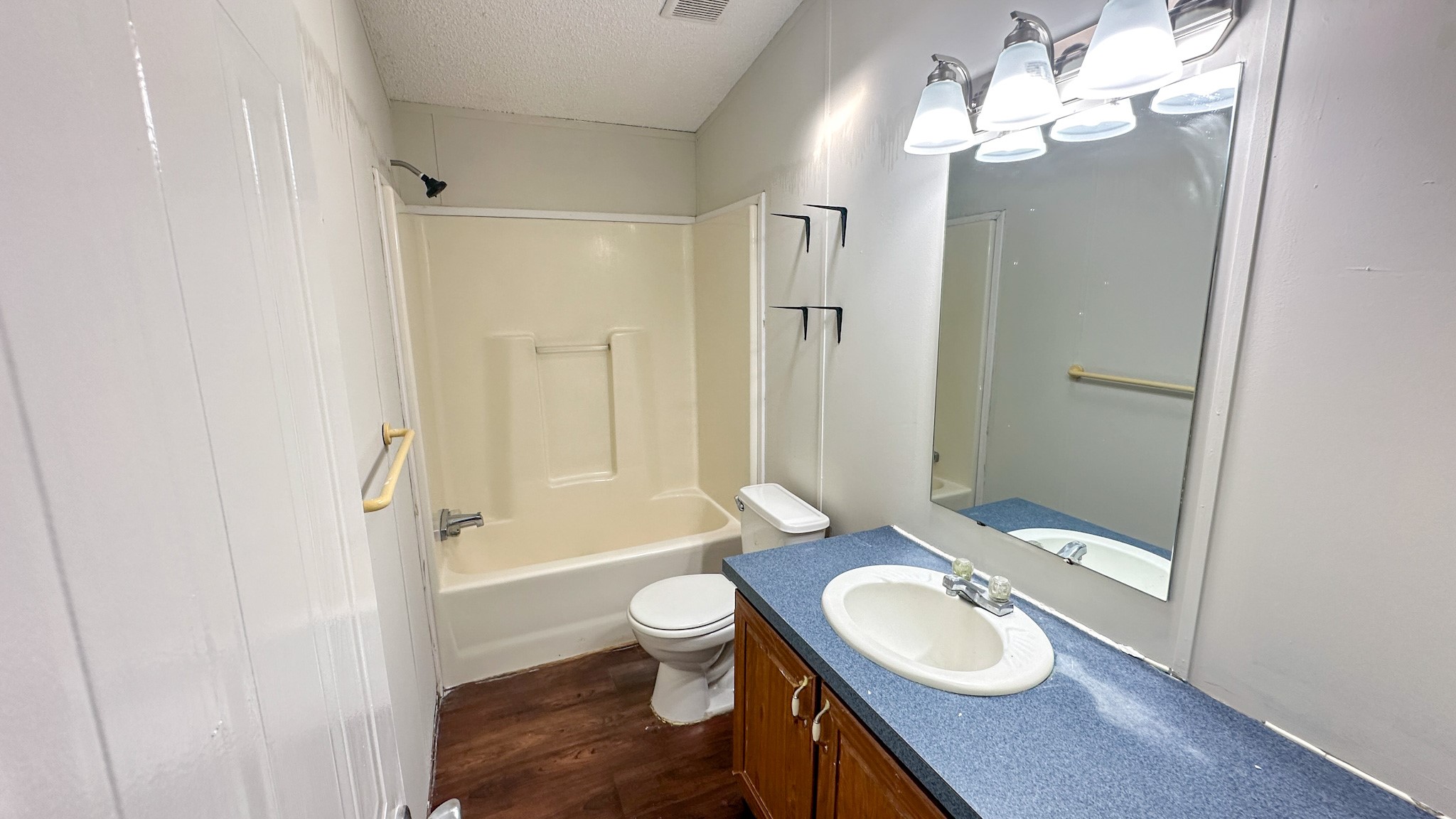 16487 Brittany Way Property Photo 27