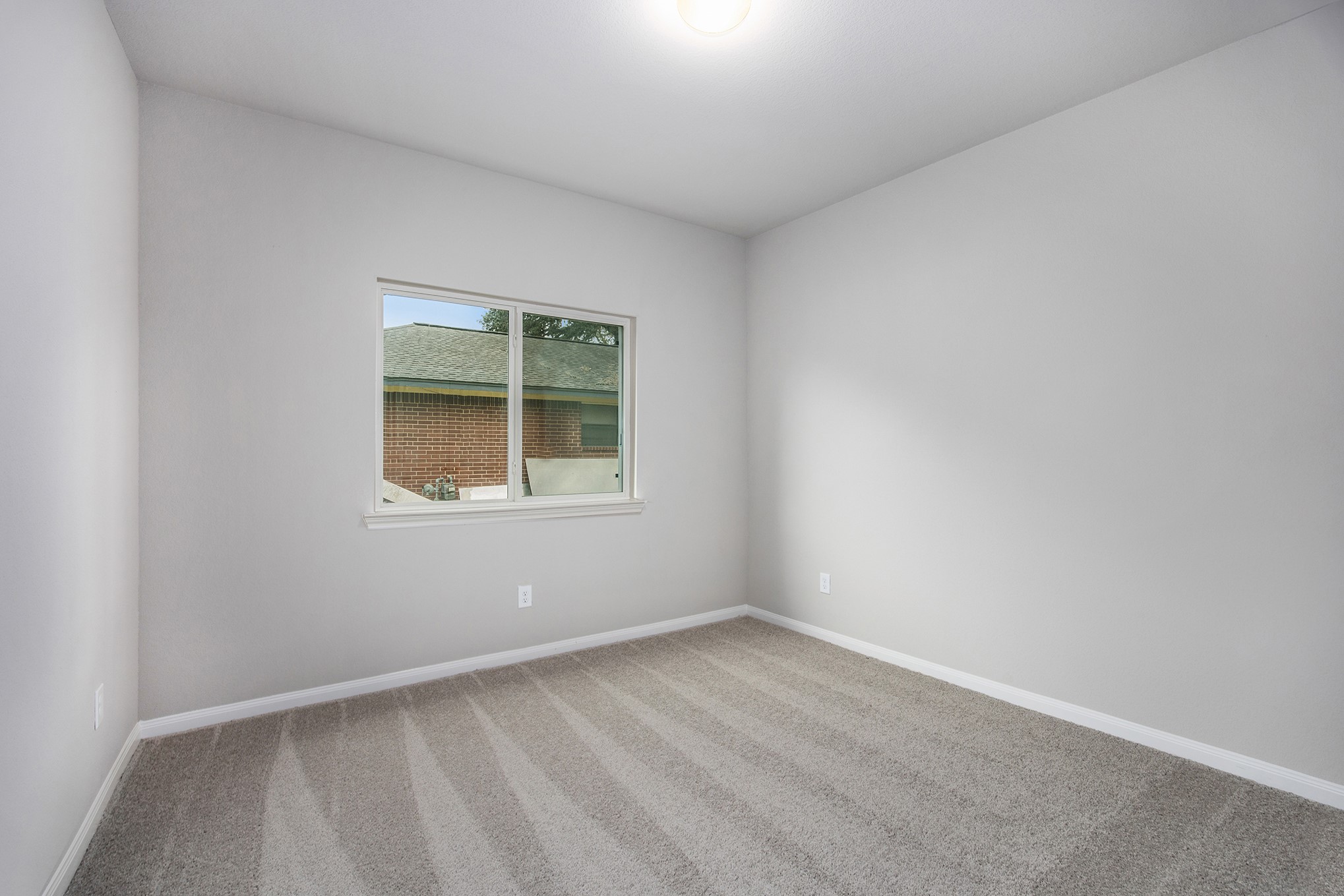 221 Inwood Drive Property Photo 18