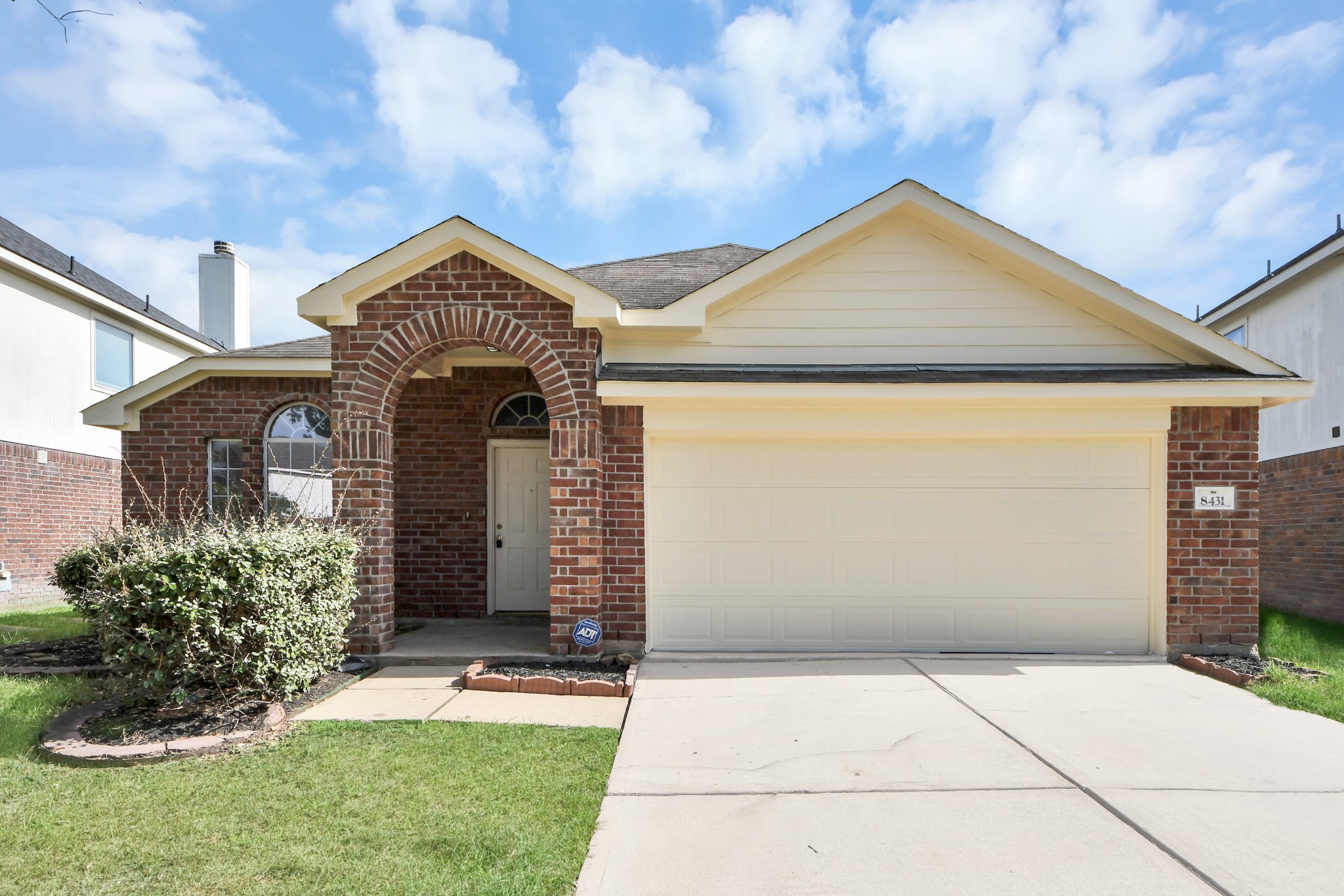8431 Taraglen Court Property Photo 1