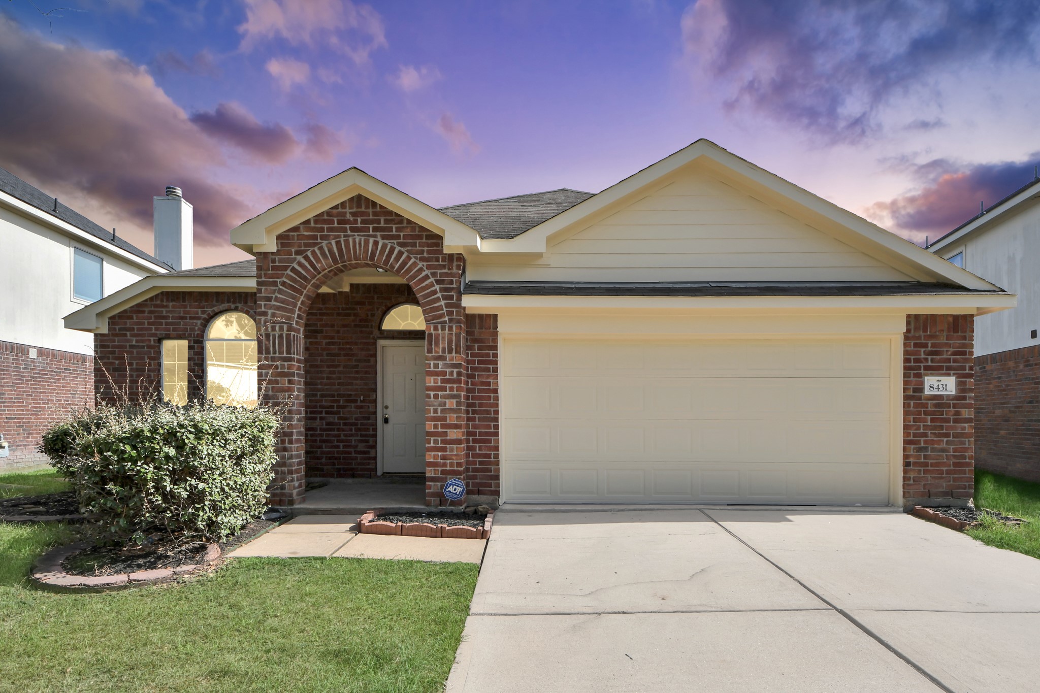 8431 Taraglen Court Property Photo 2