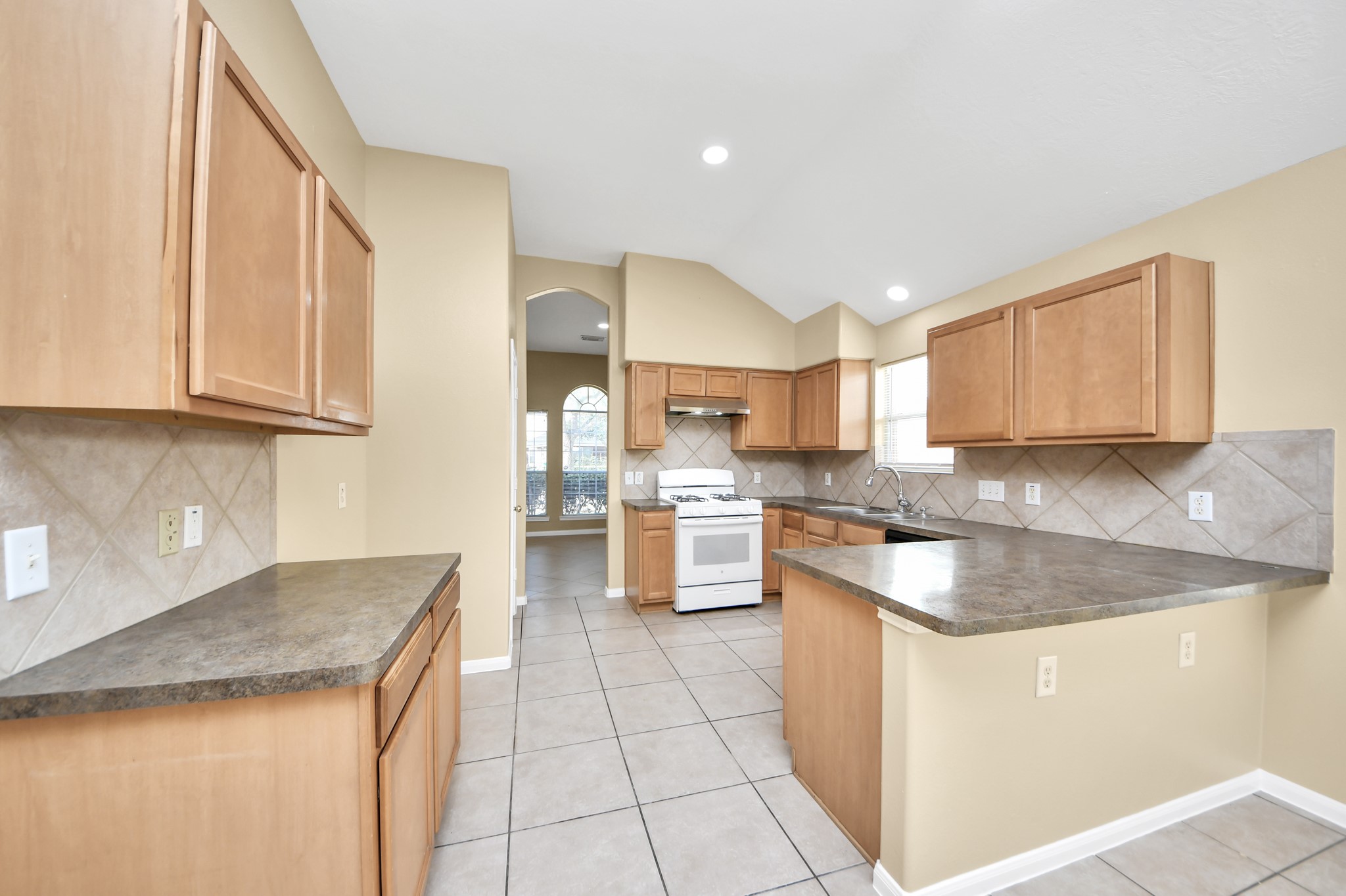 8431 Taraglen Court Property Photo 8