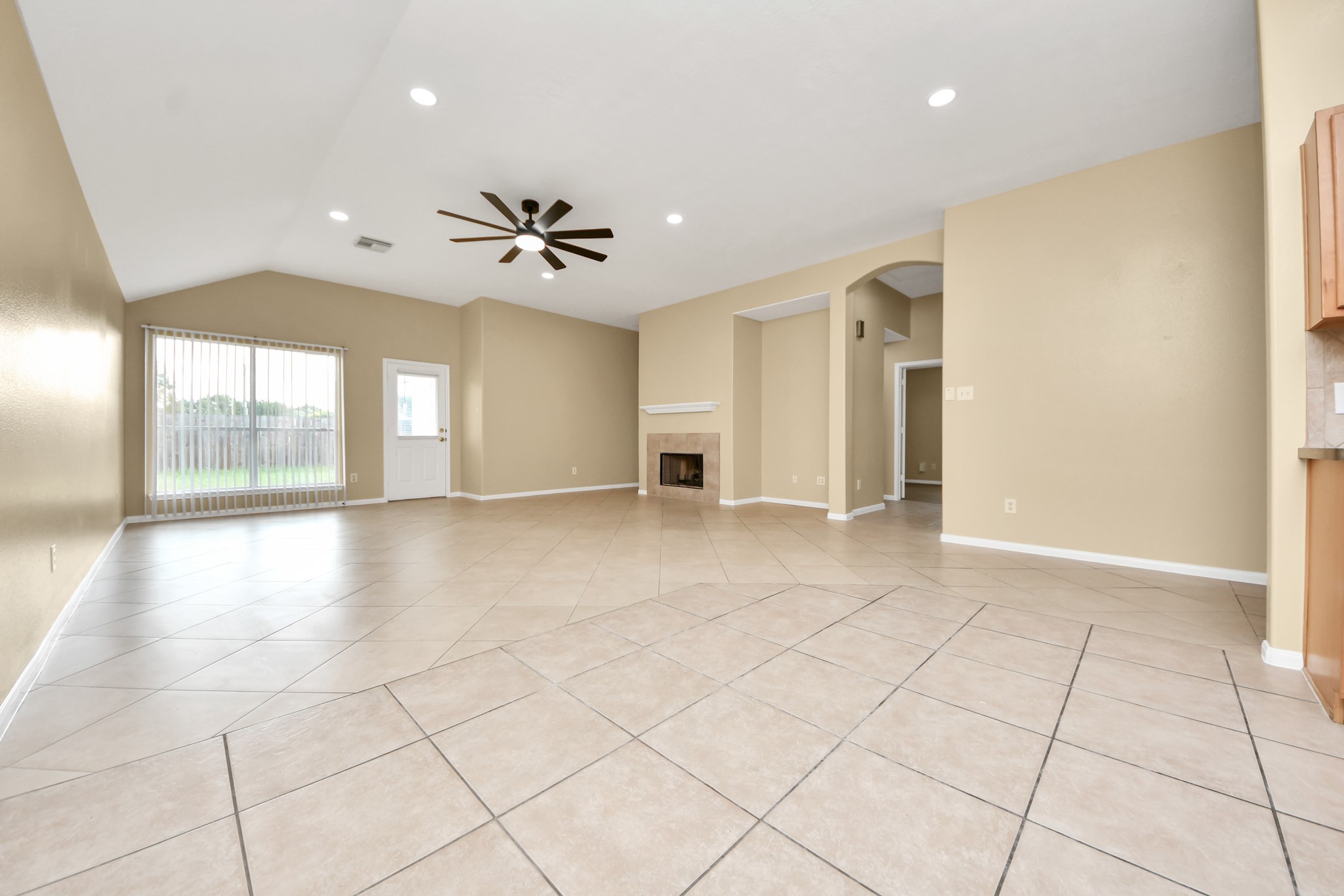 8431 Taraglen Court Property Photo 13
