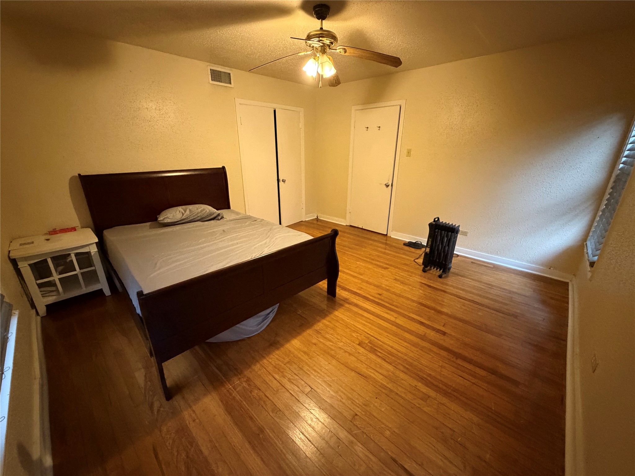 2406 Charleston Street Property Photo 5