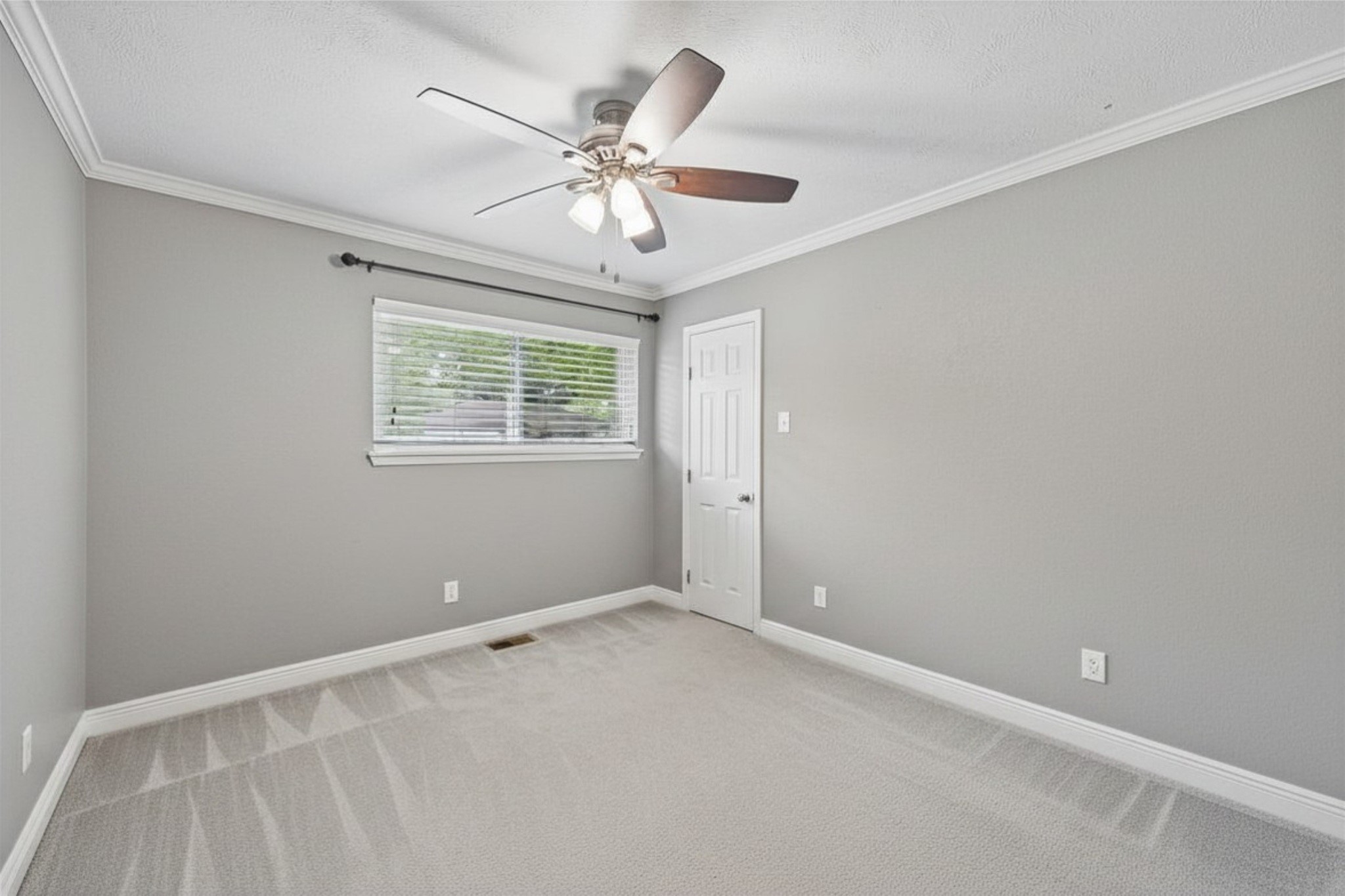 5759 Firenza Drive Property Photo 15