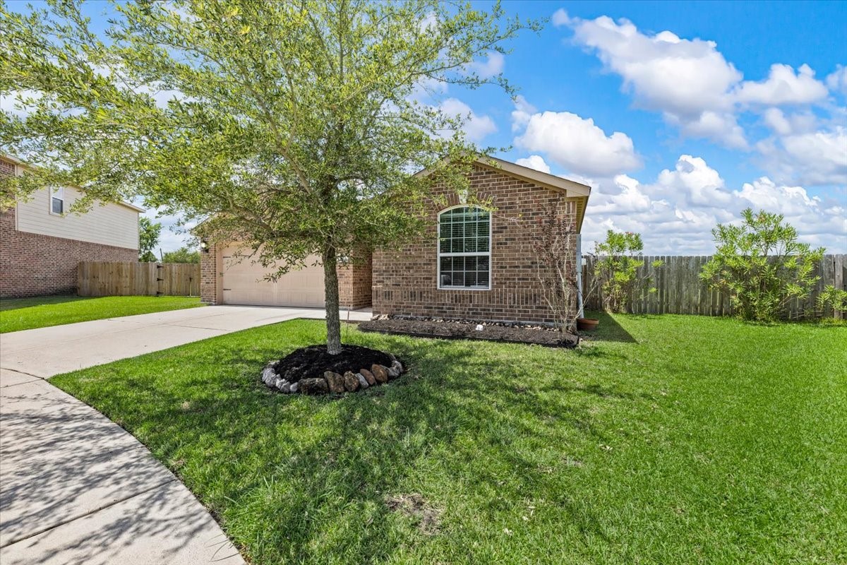 422 Hawks View Drive Property Photo 2