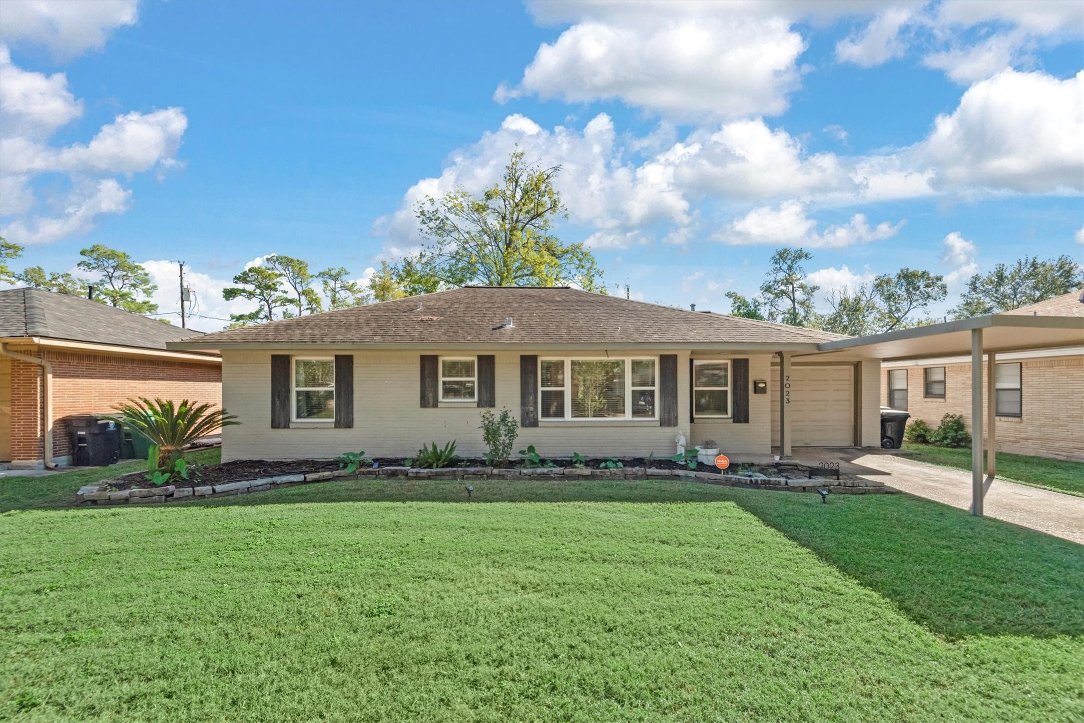 2023 Woodcrest Drive Property Photo 1