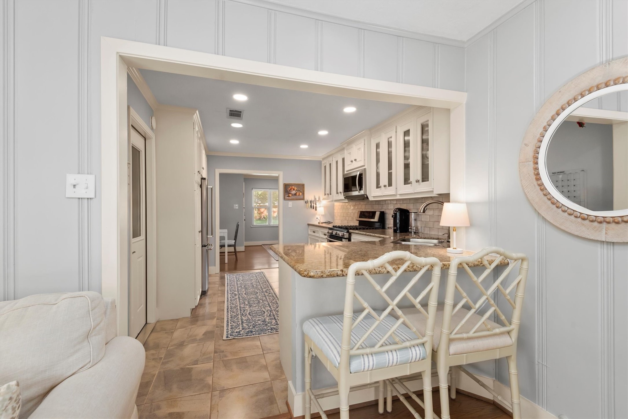2023 Woodcrest Drive Property Photo 13