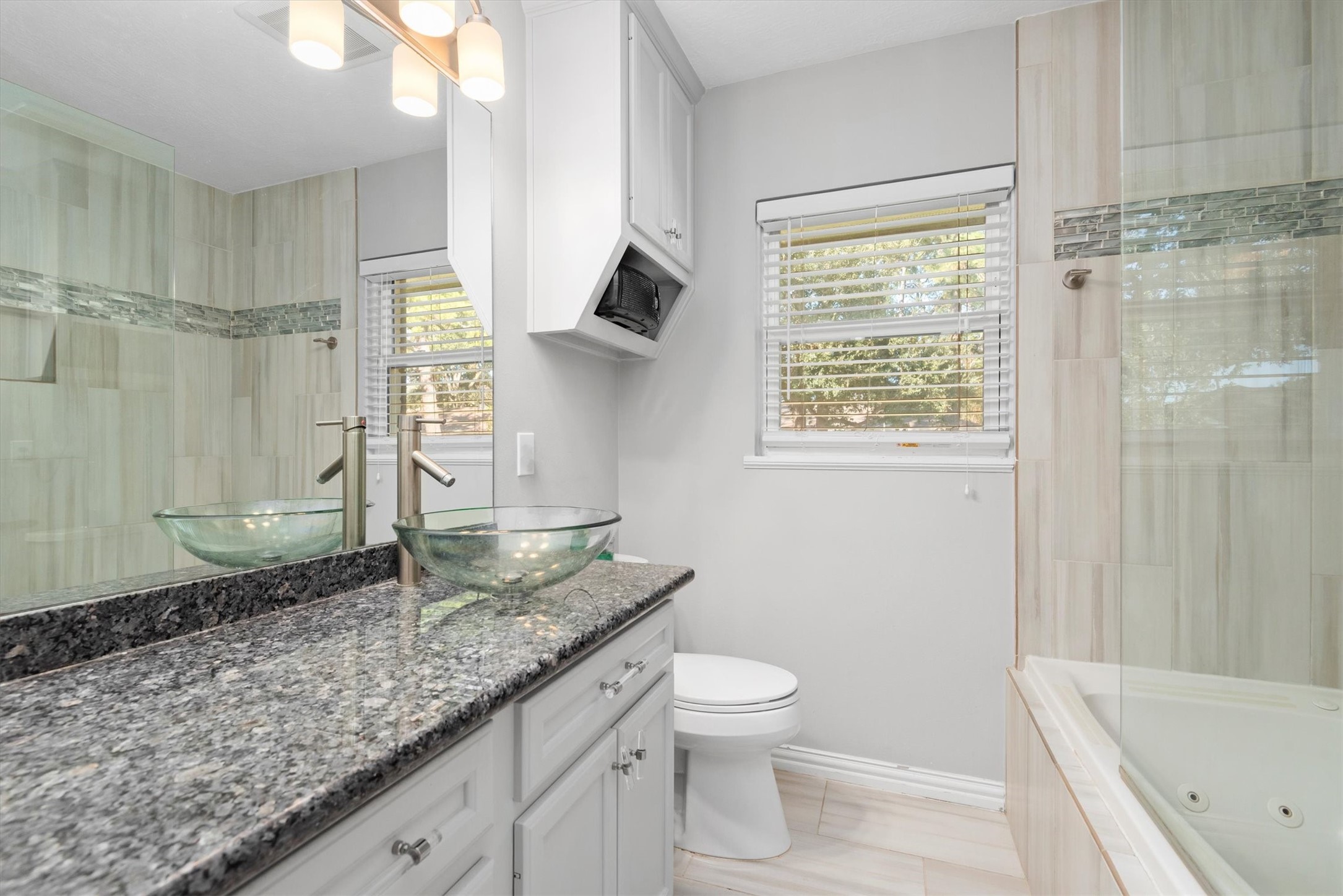 2023 Woodcrest Drive Property Photo 17