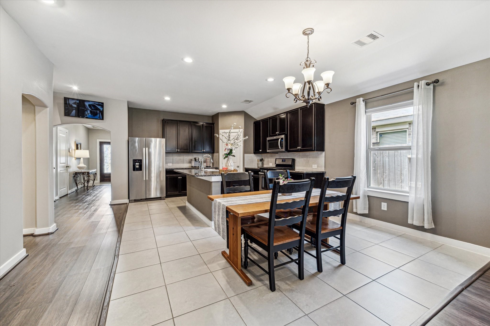 15434 Paxton Woods Drive Property Photo 6