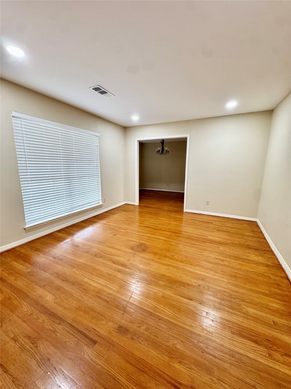 8218 Edgemoor Drive Property Photo 18
