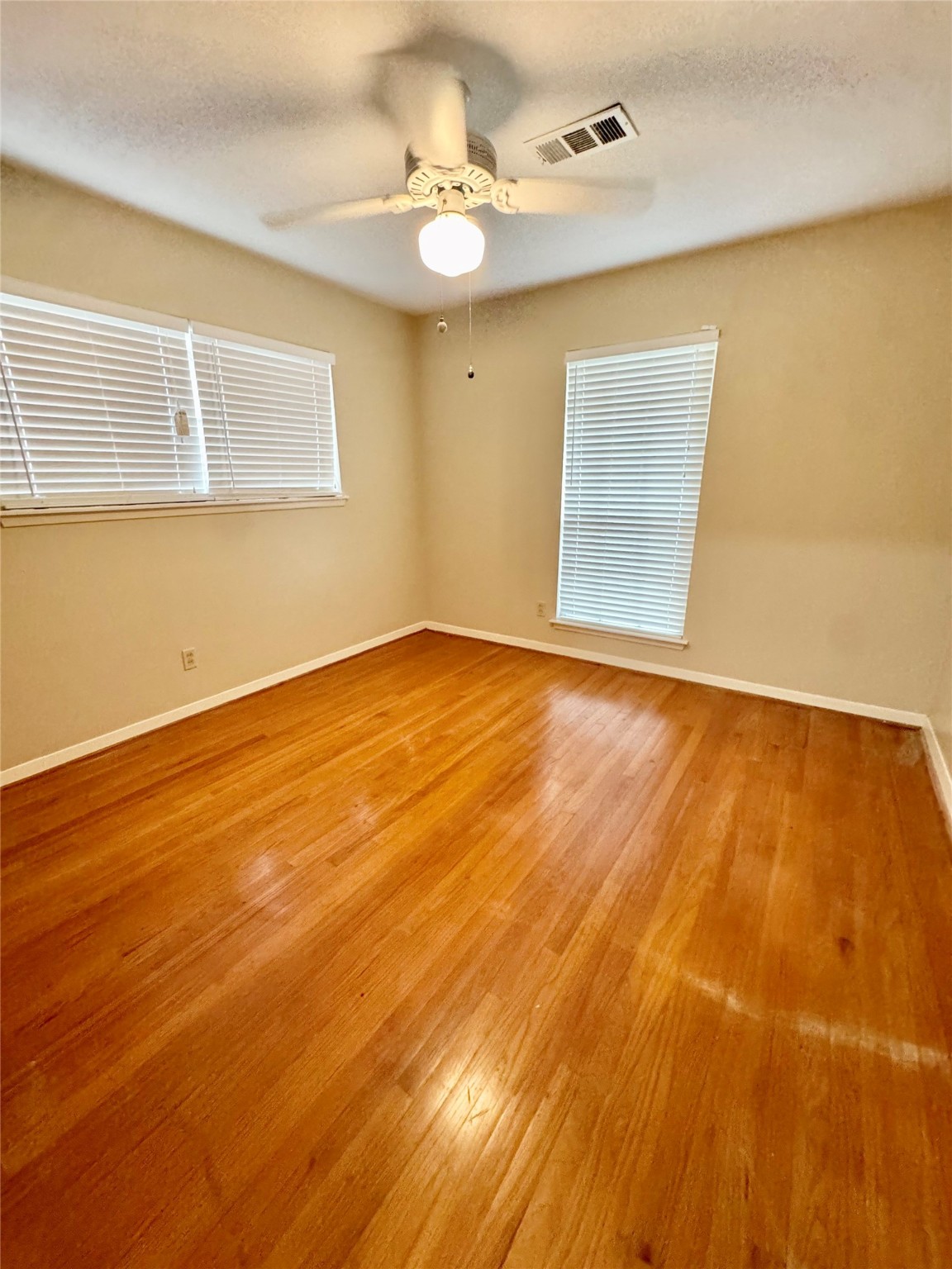 8218 Edgemoor Drive Property Photo 25