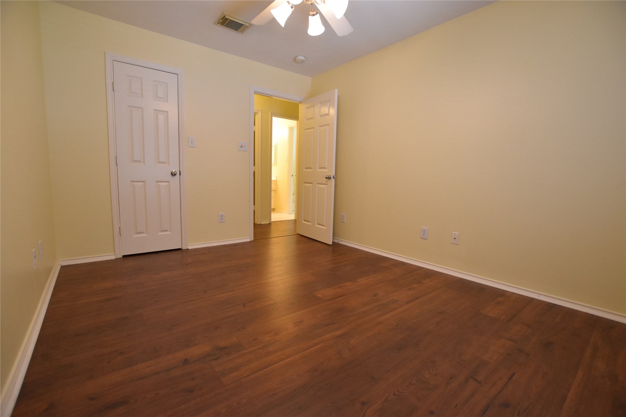 1534 Sutton Street Property Photo 16
