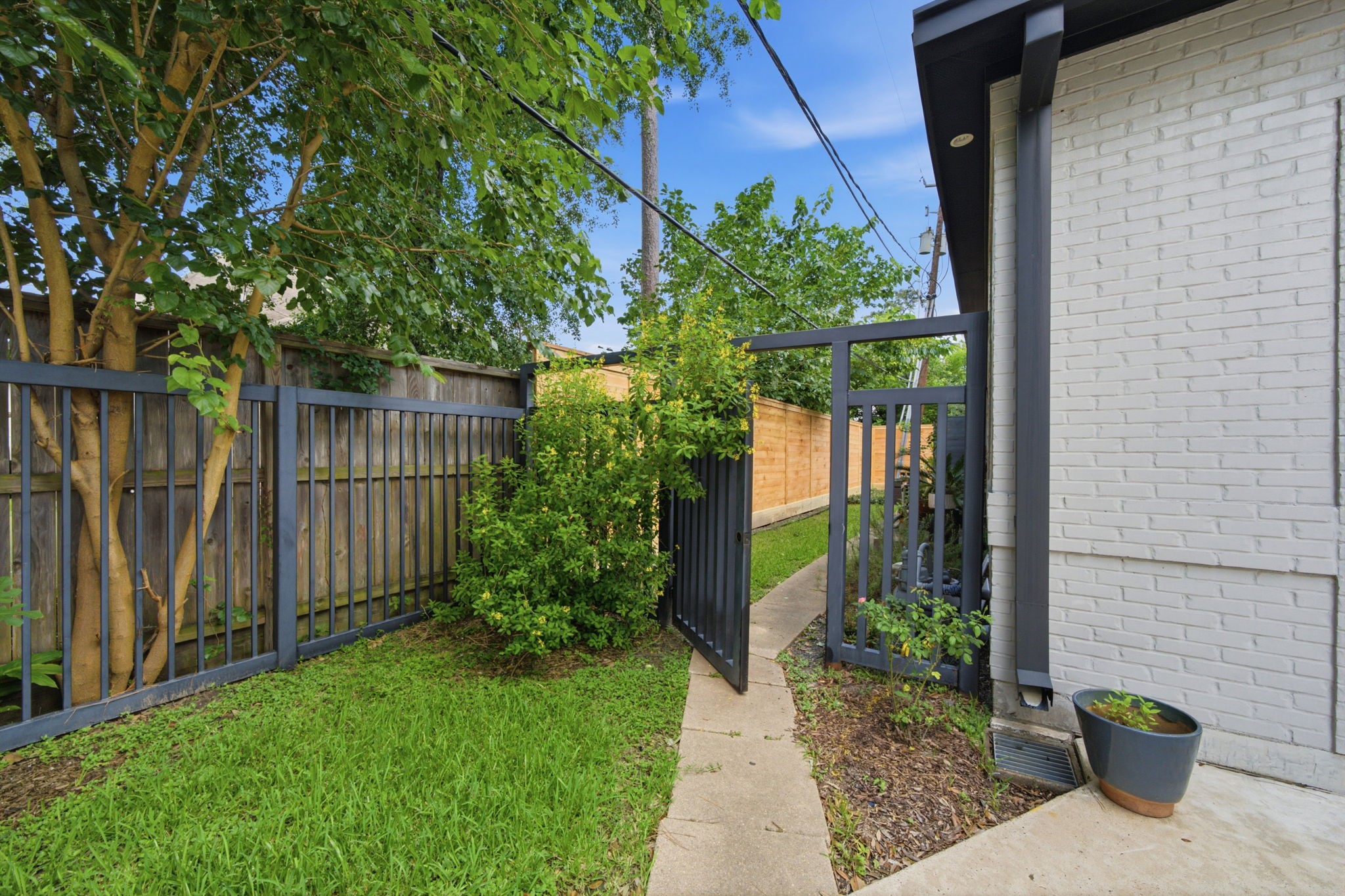 1601 Pine Chase Drive Property Photo 40