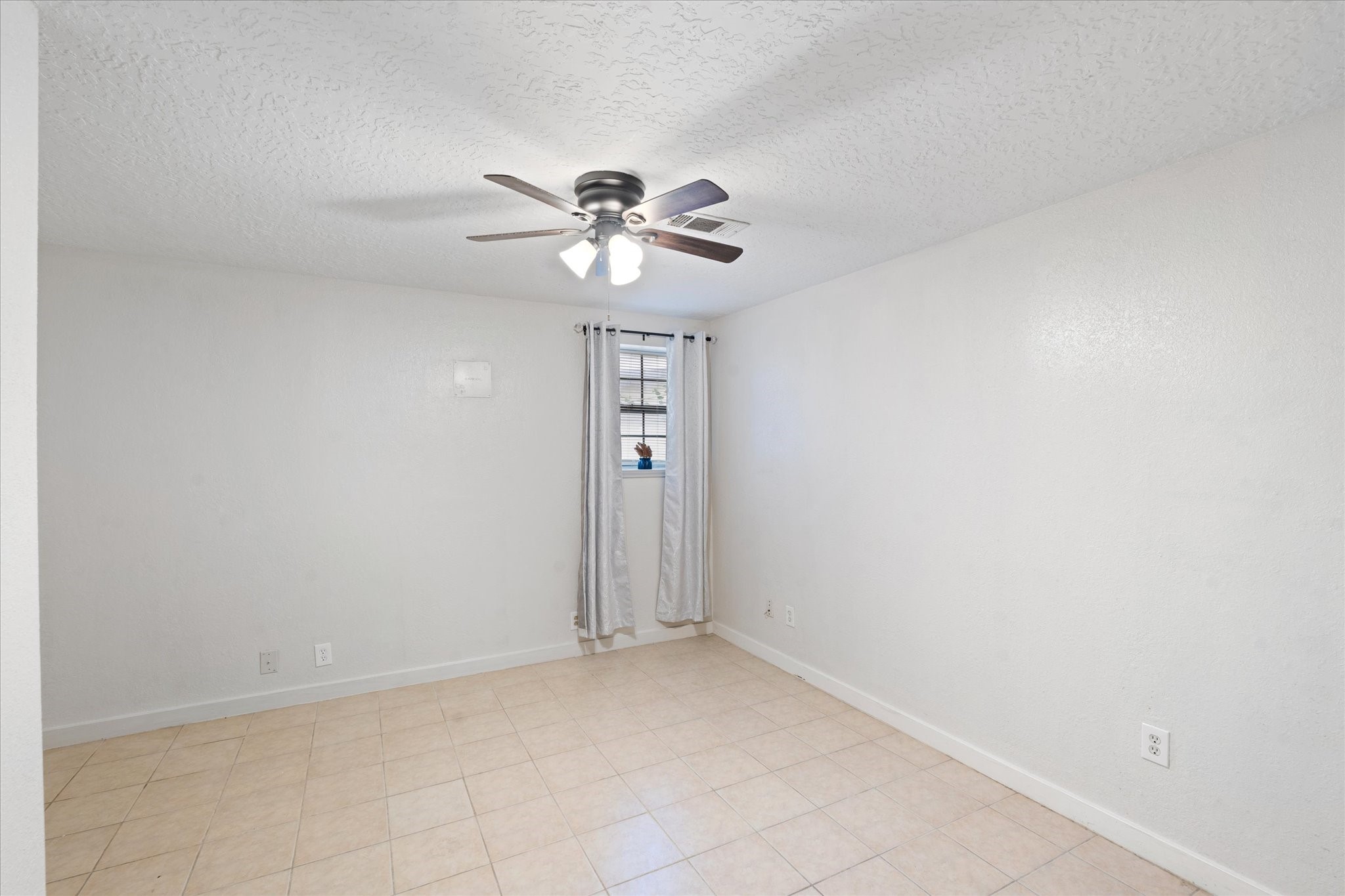 2910 San Augustine Avenue Property Photo 7