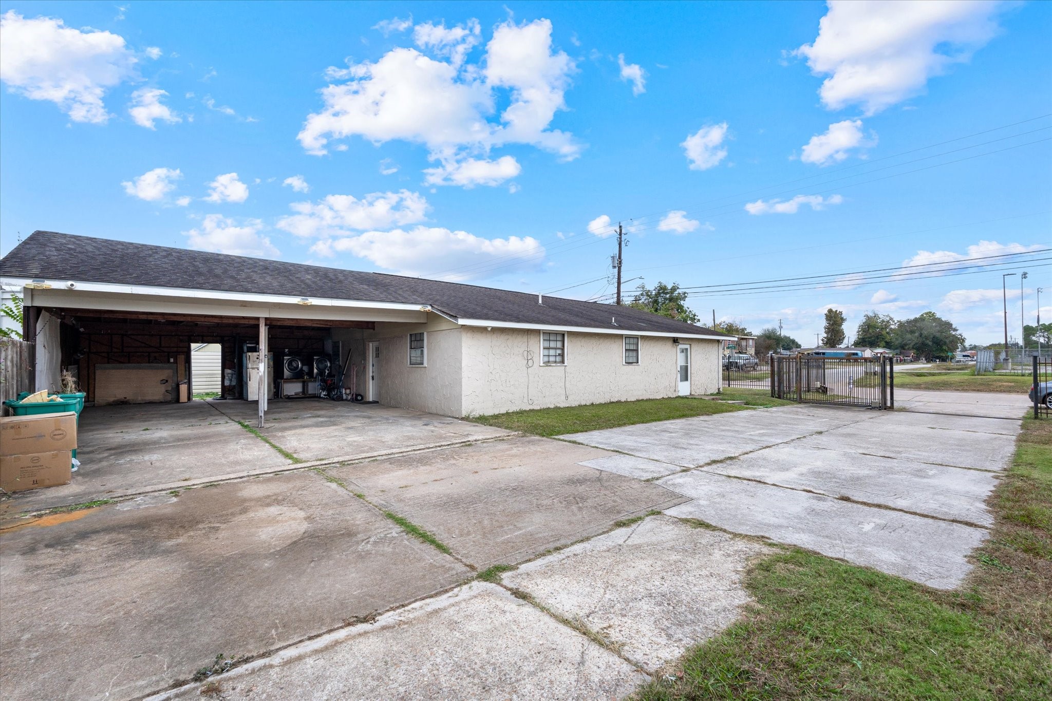 2910 San Augustine Avenue Property Photo 10