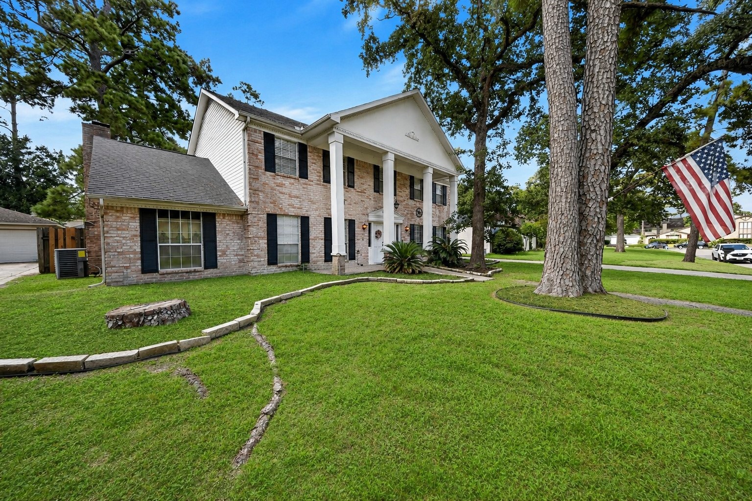 5407 Old Lodge Drive Property Photo 3