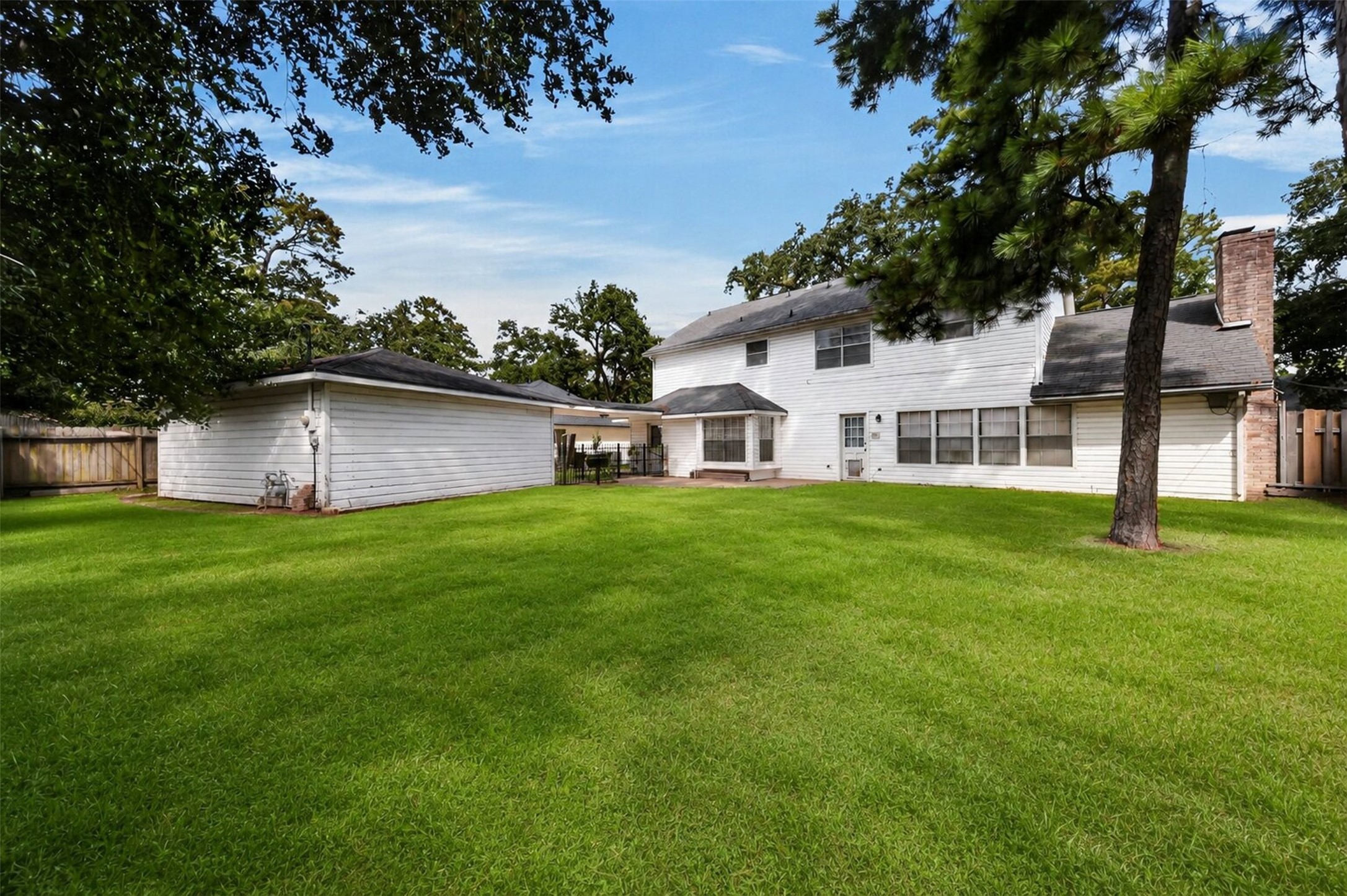 5407 Old Lodge Drive Property Photo 4