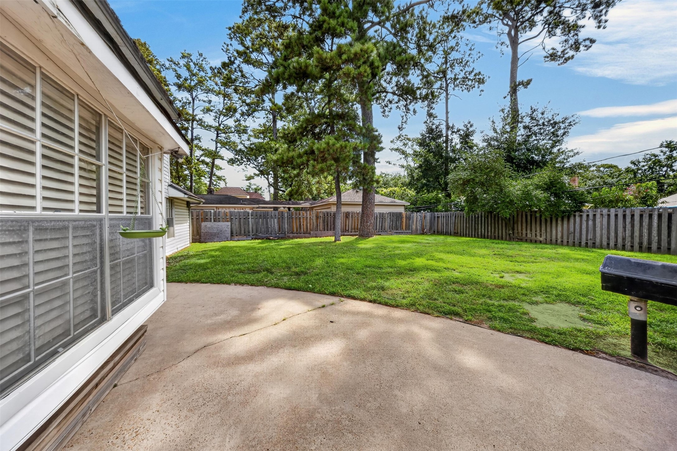 5407 Old Lodge Drive Property Photo 6