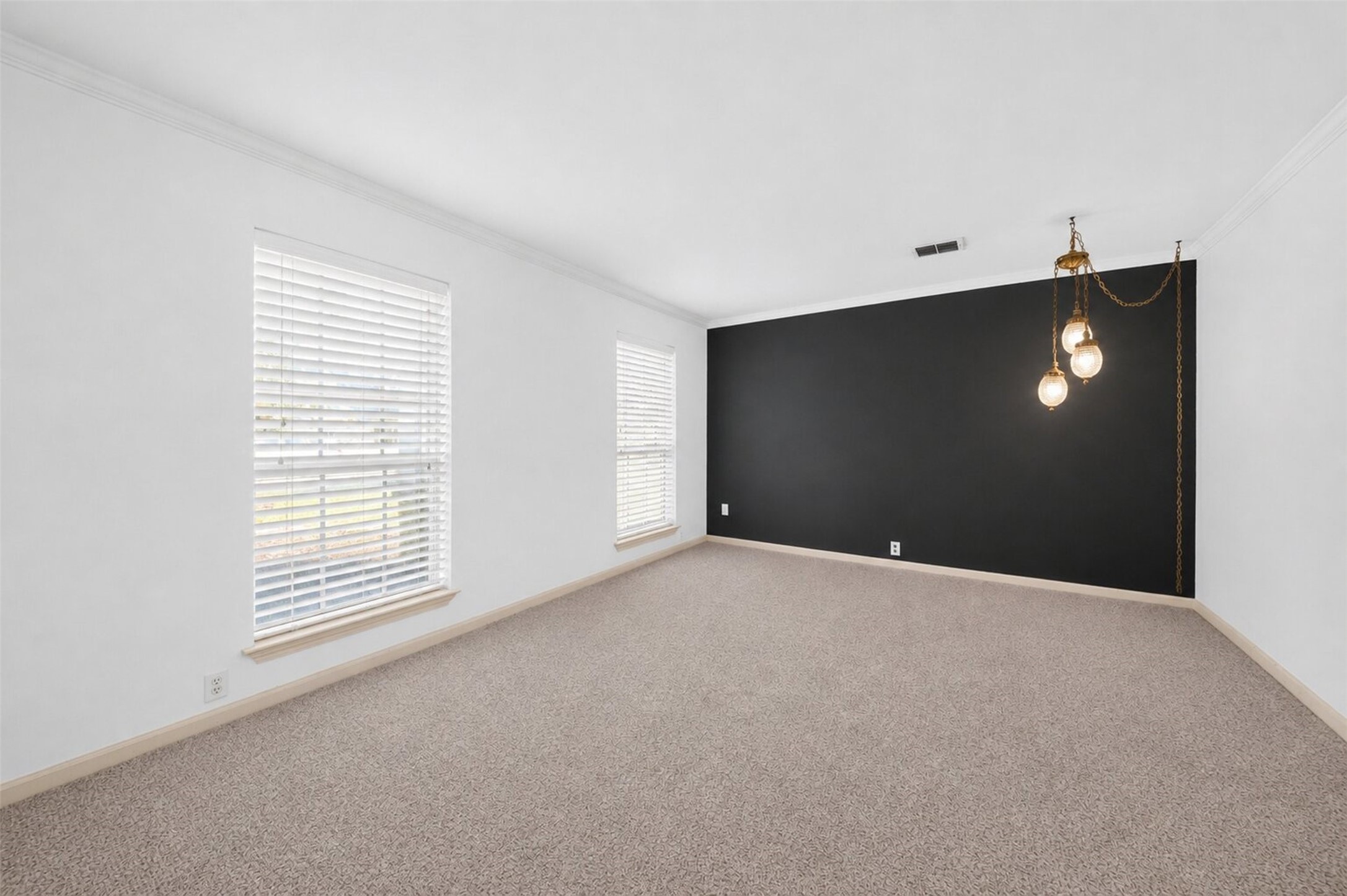 5407 Old Lodge Drive Property Photo 8