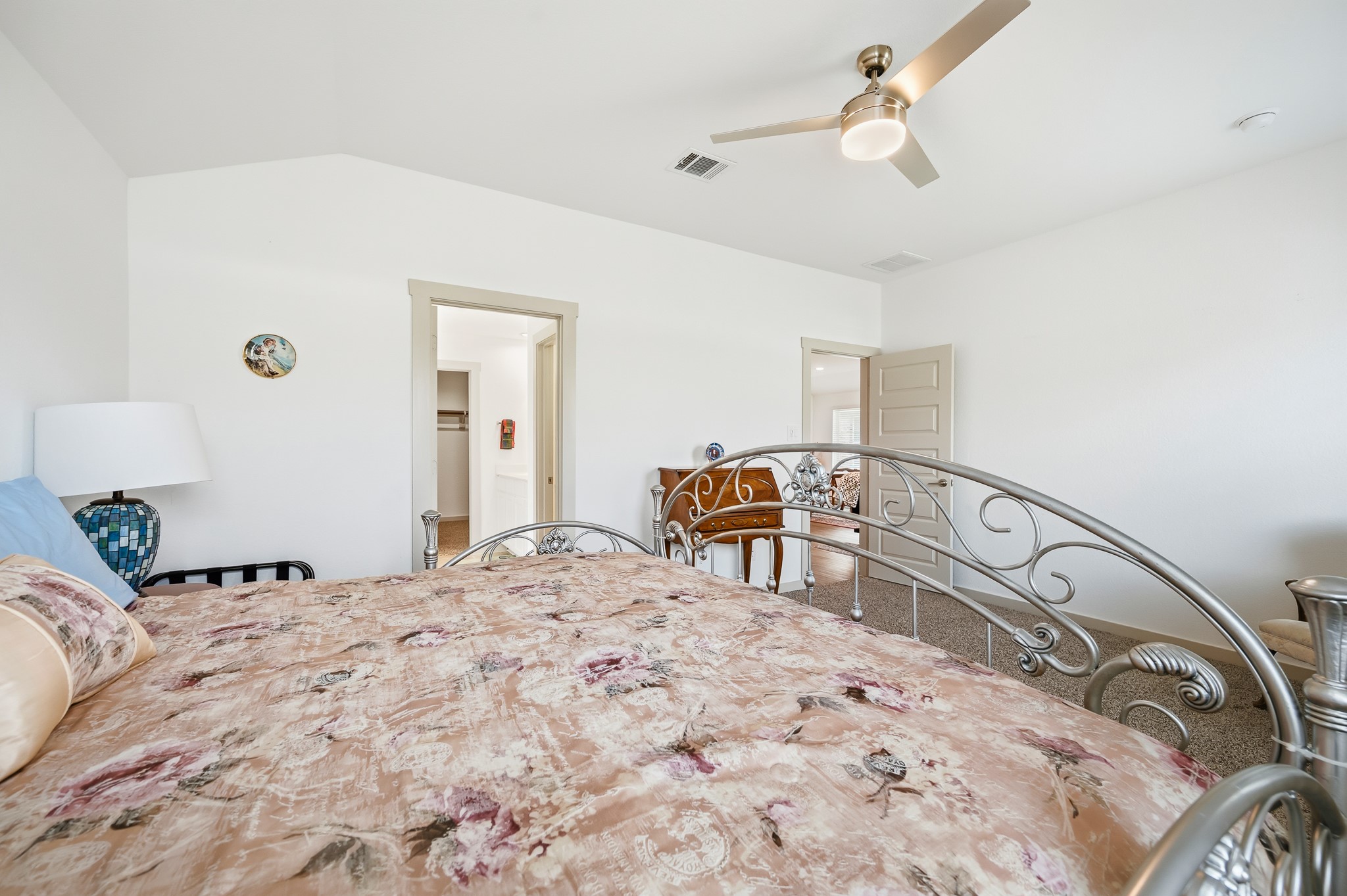 7002 Fleetwood Crescent Way Property Photo 30