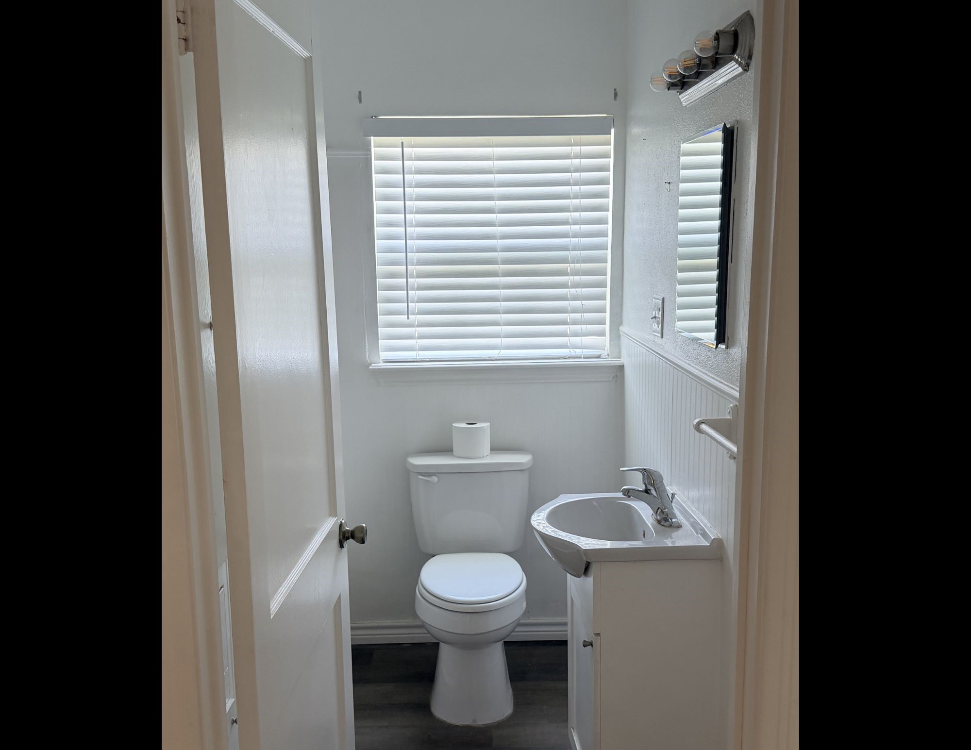 1706 Smith Street Property Photo 6