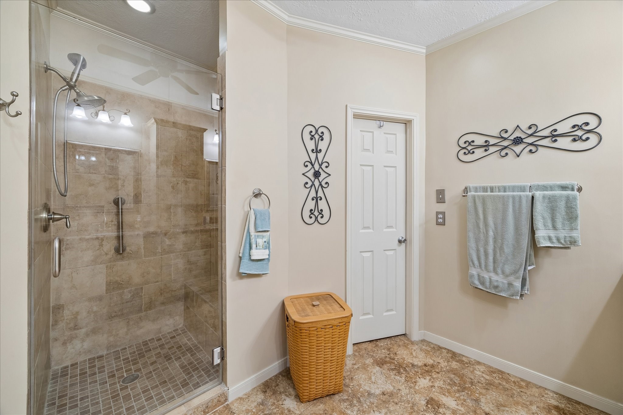 2102 Grand Mesa Drive Property Photo 22