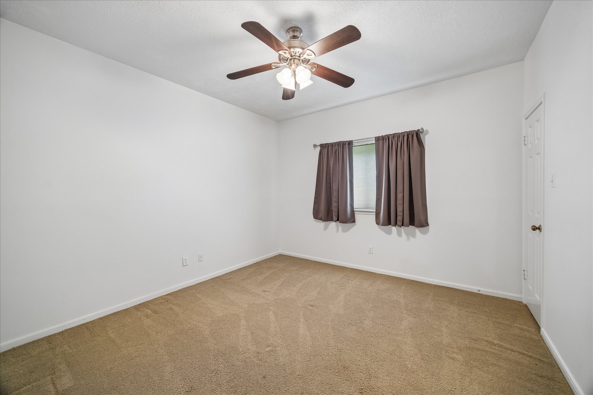 2102 Grand Mesa Drive Property Photo 28