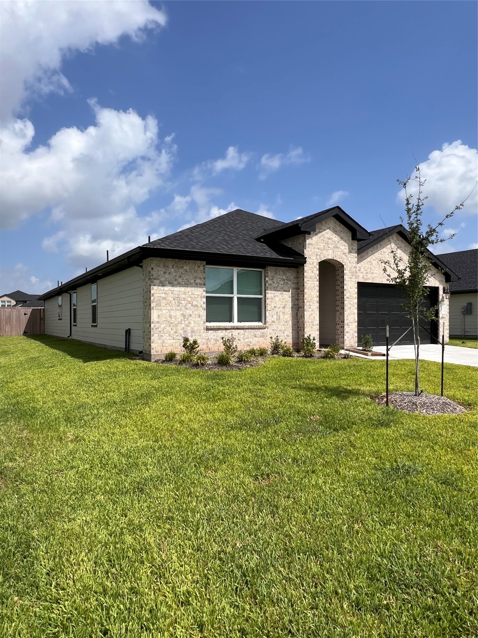 6324 Amberose Peak Lane Property Photo 4