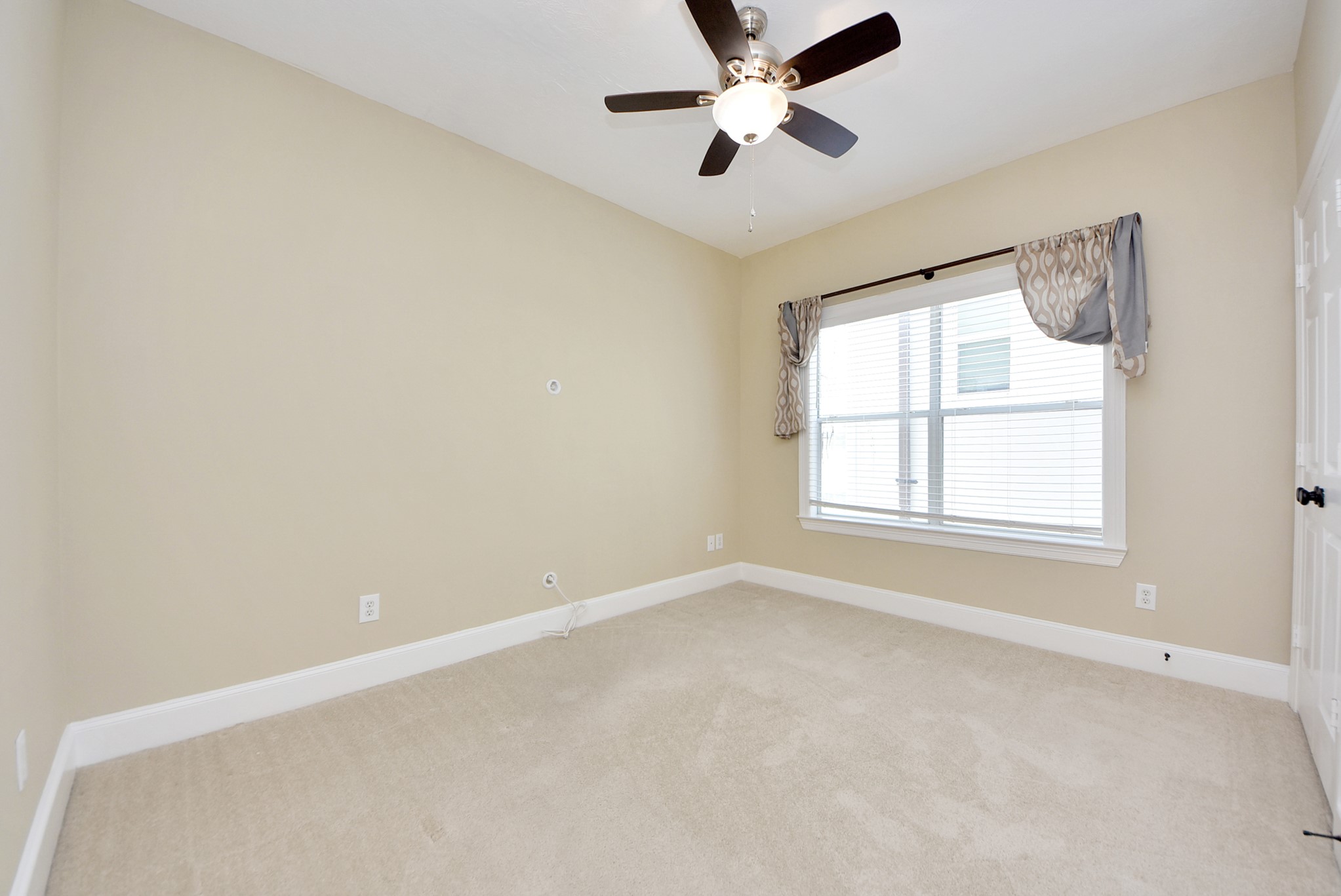2119 Stuart Street Property Photo 31