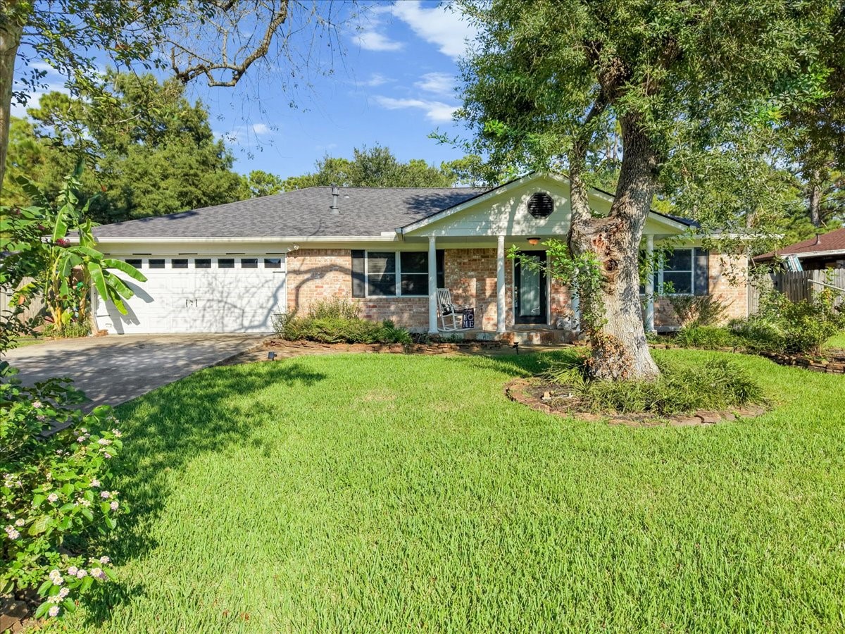 5207 Harbor Light Drive Property Photo 2