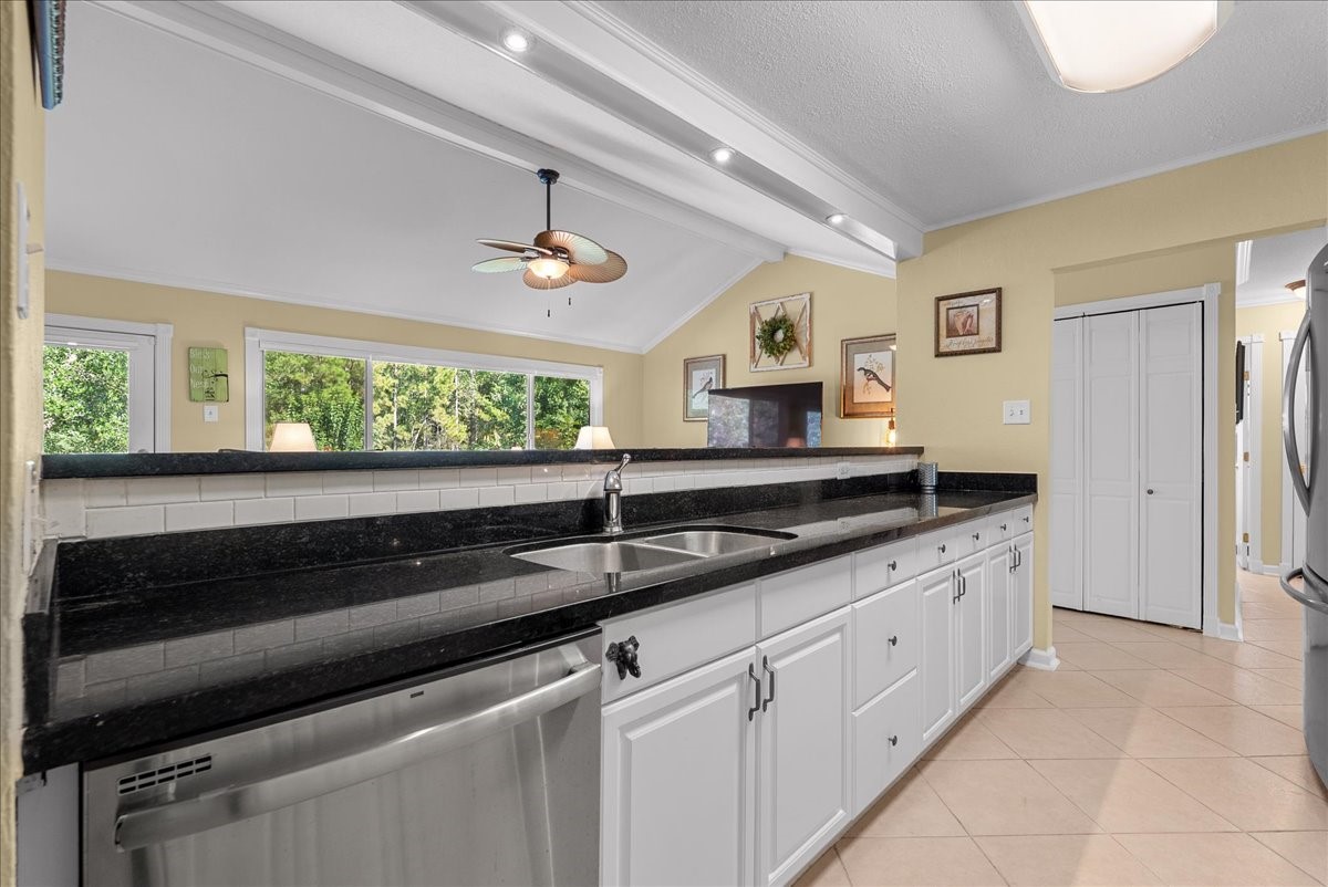 5207 Harbor Light Drive Property Photo 17