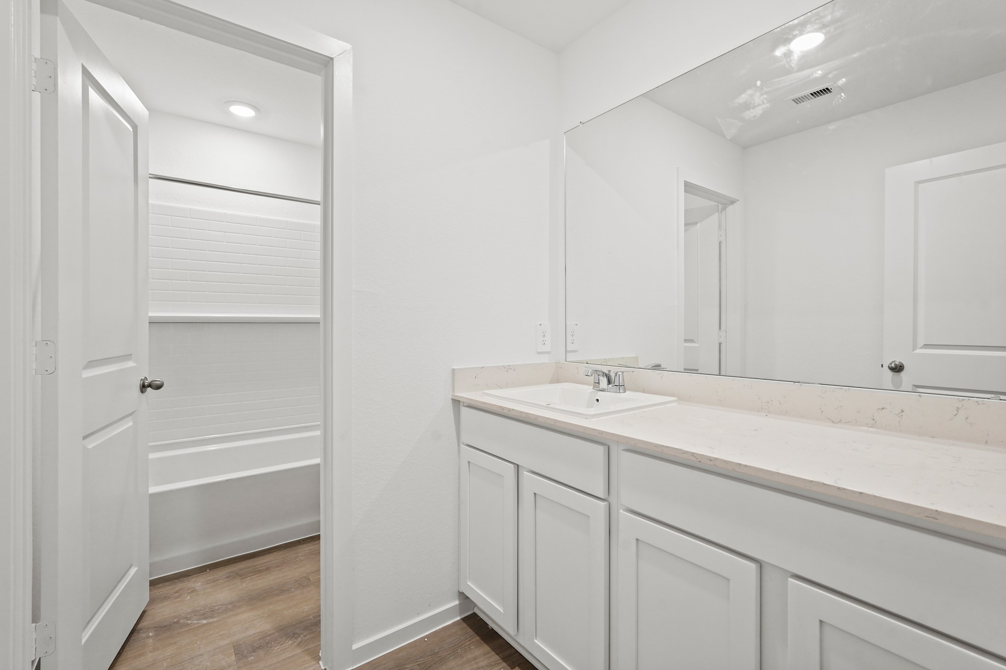 247 Golden Eagle Boulevard Property Photo 18