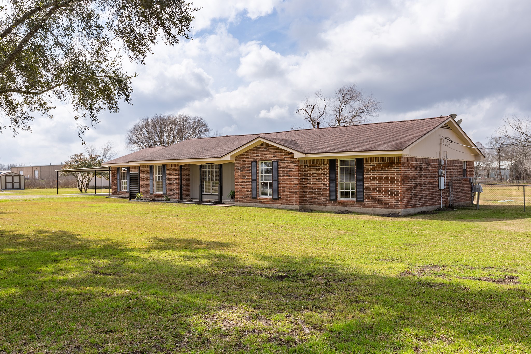 17602 Pearland Sites Road Property Photo 1