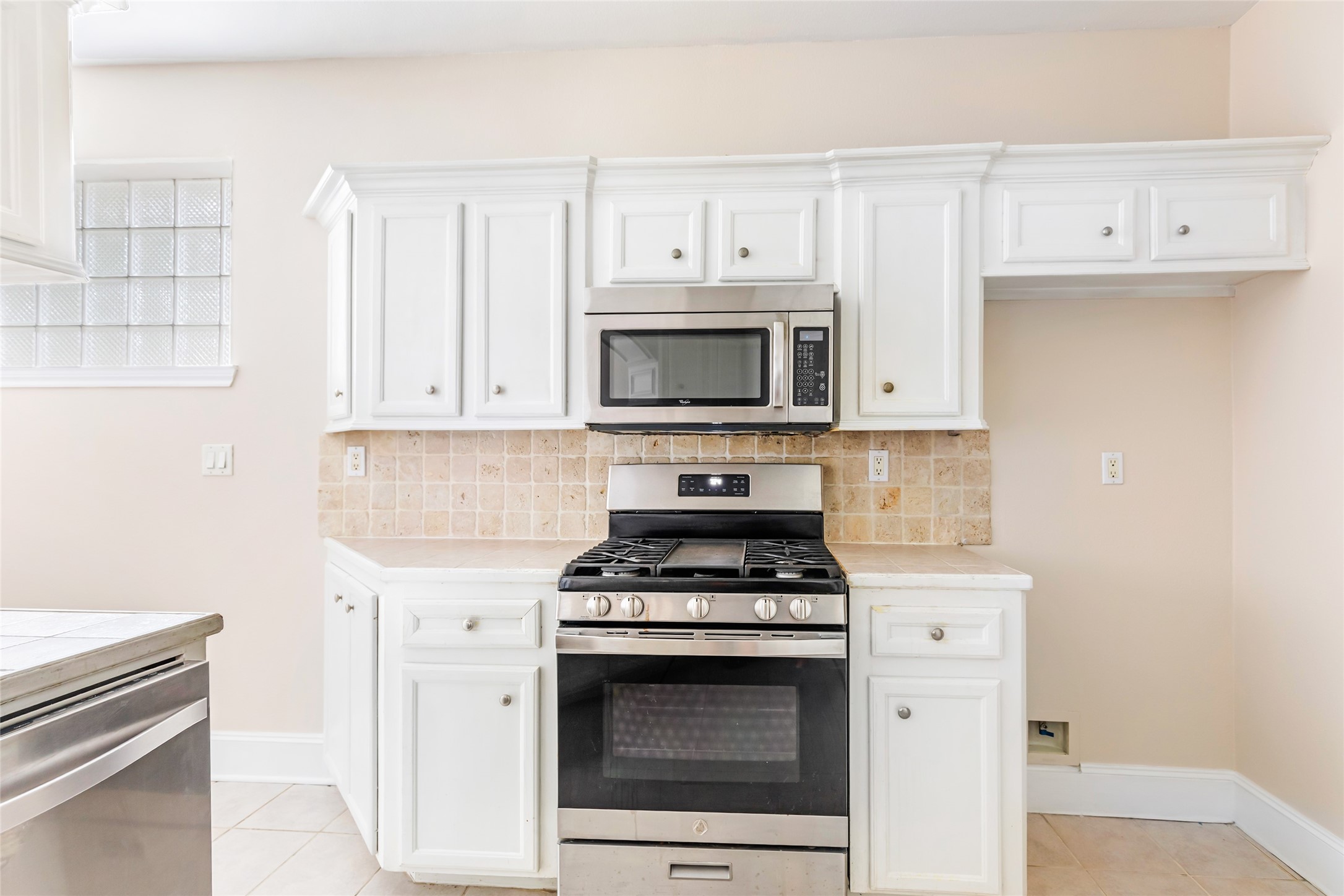 108 Harbour Town Circle Property Photo 15