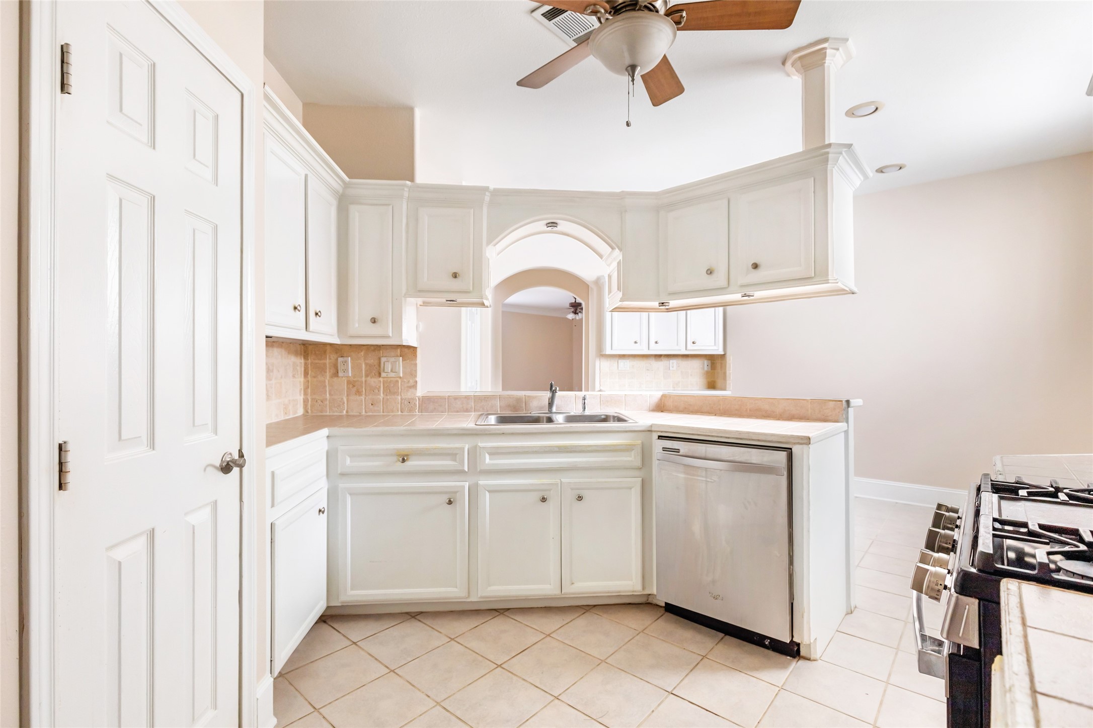 108 Harbour Town Circle Property Photo 16