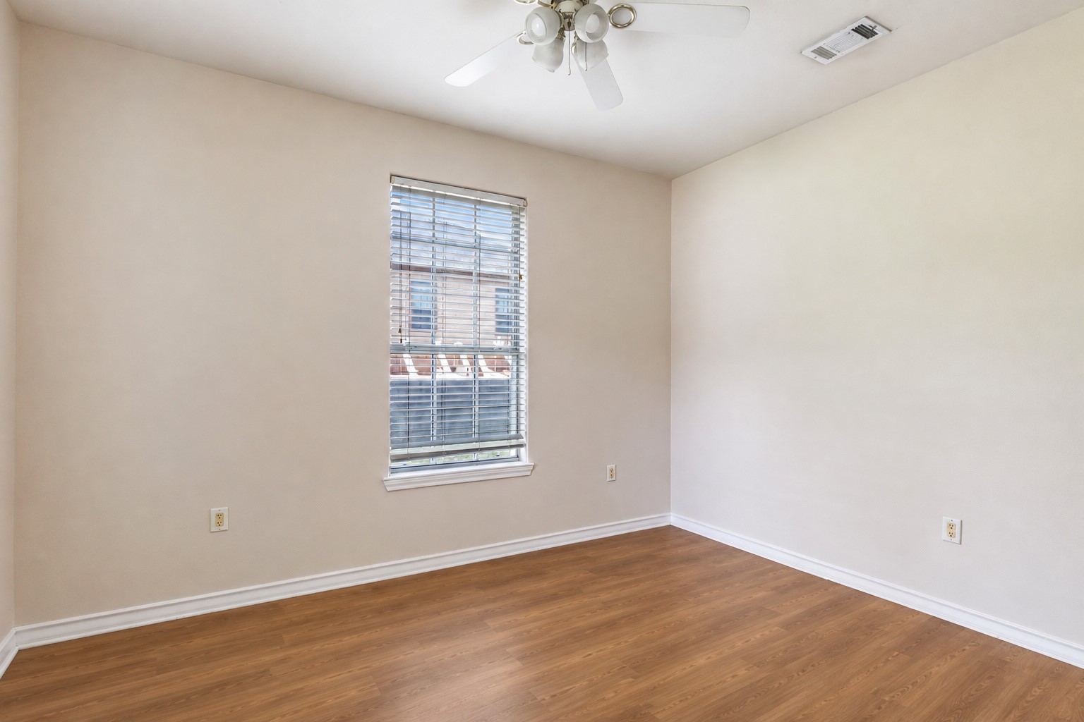 108 Harbour Town Circle Property Photo 20