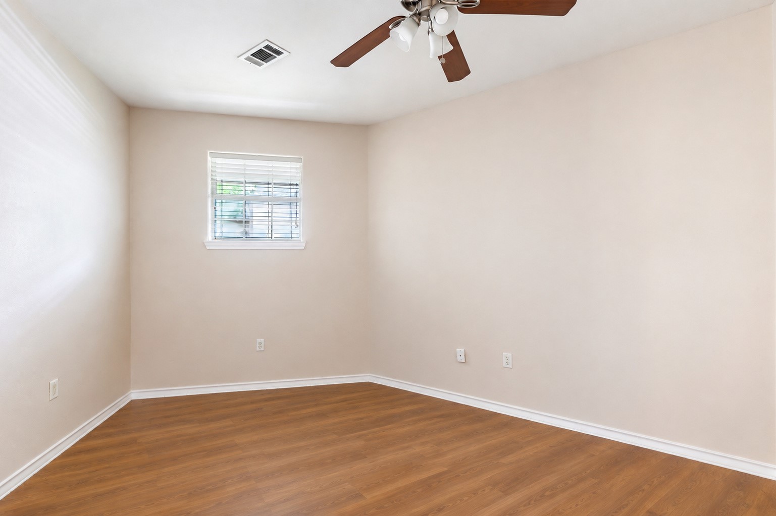 108 Harbour Town Circle Property Photo 21