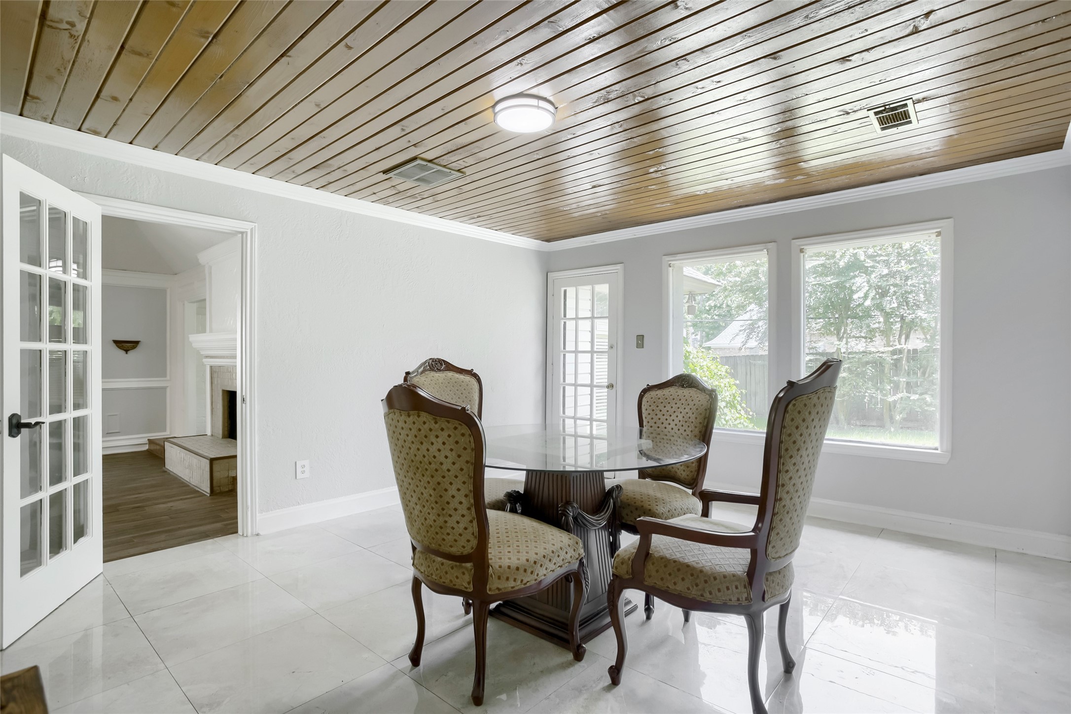 3811 Sunstone Drive Property Photo 6