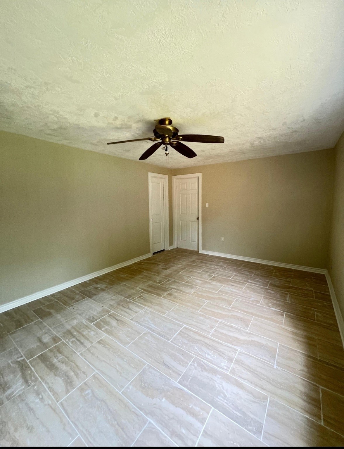 3121 Bond Street Property Photo 13
