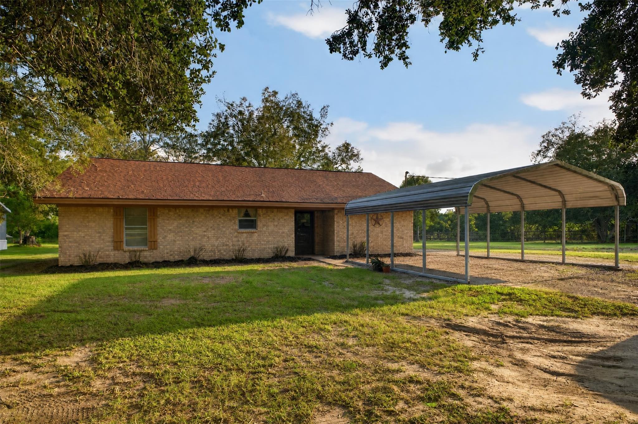 952 Cook Road Property Photo 2