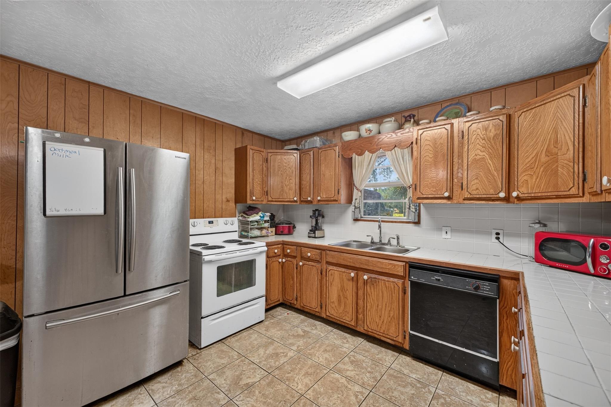952 Cook Road Property Photo 7