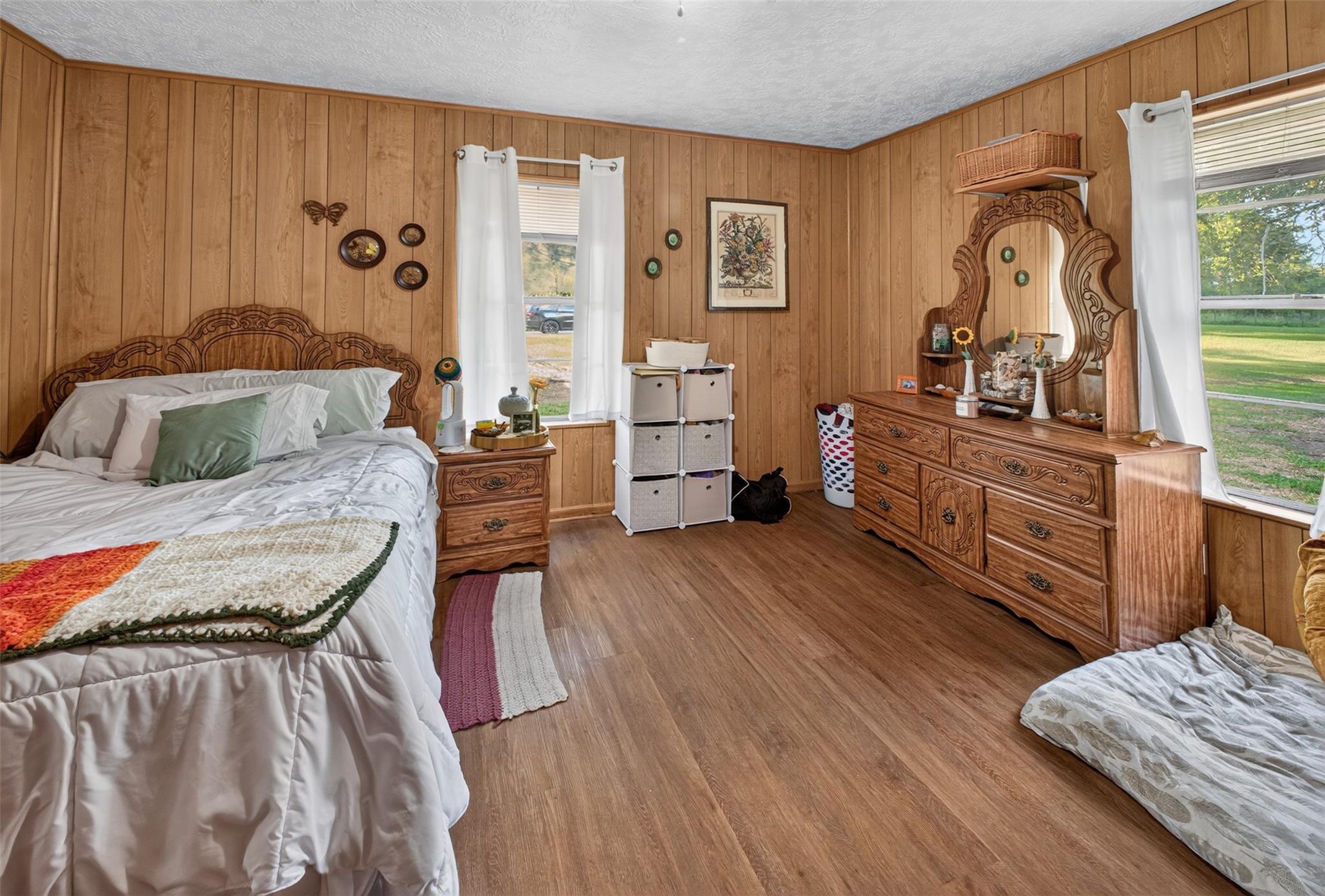 952 Cook Road Property Photo 13