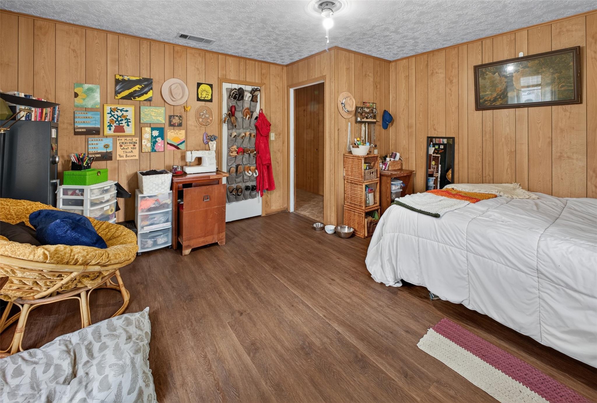 952 Cook Road Property Photo 14