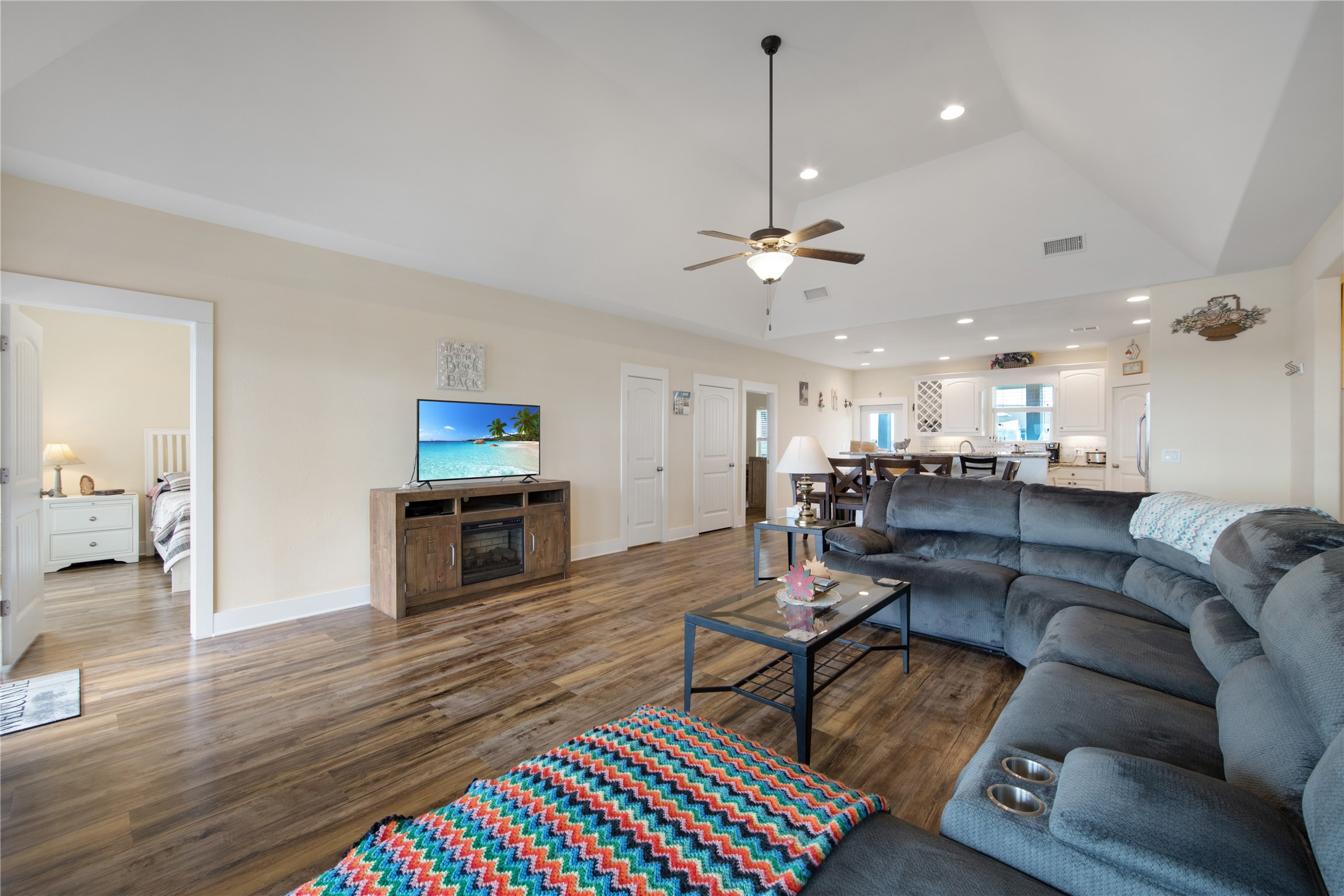 4304 Bolivar Circle Property Photo 30