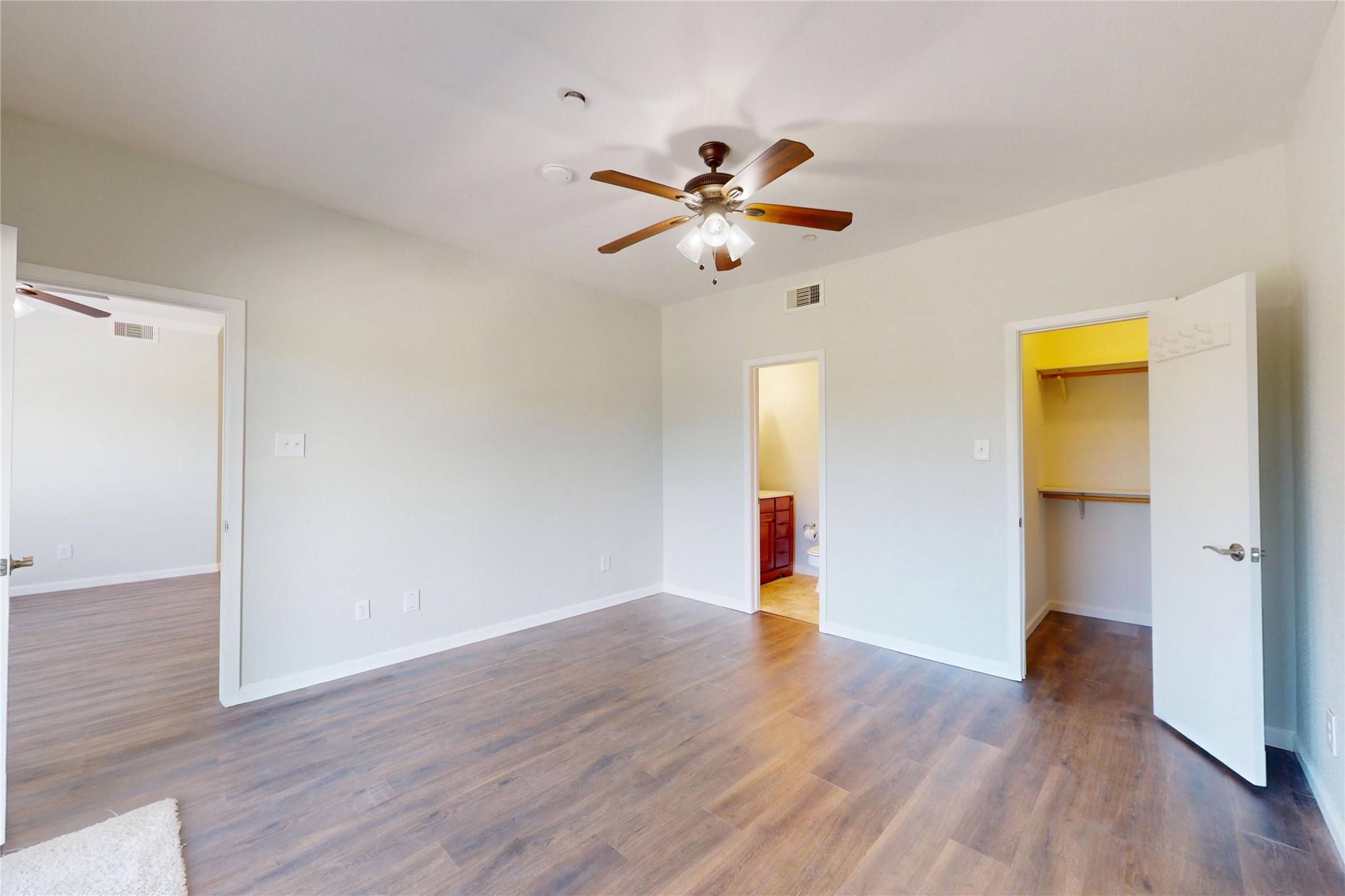 793 Davis Road 111 Property Photo 13
